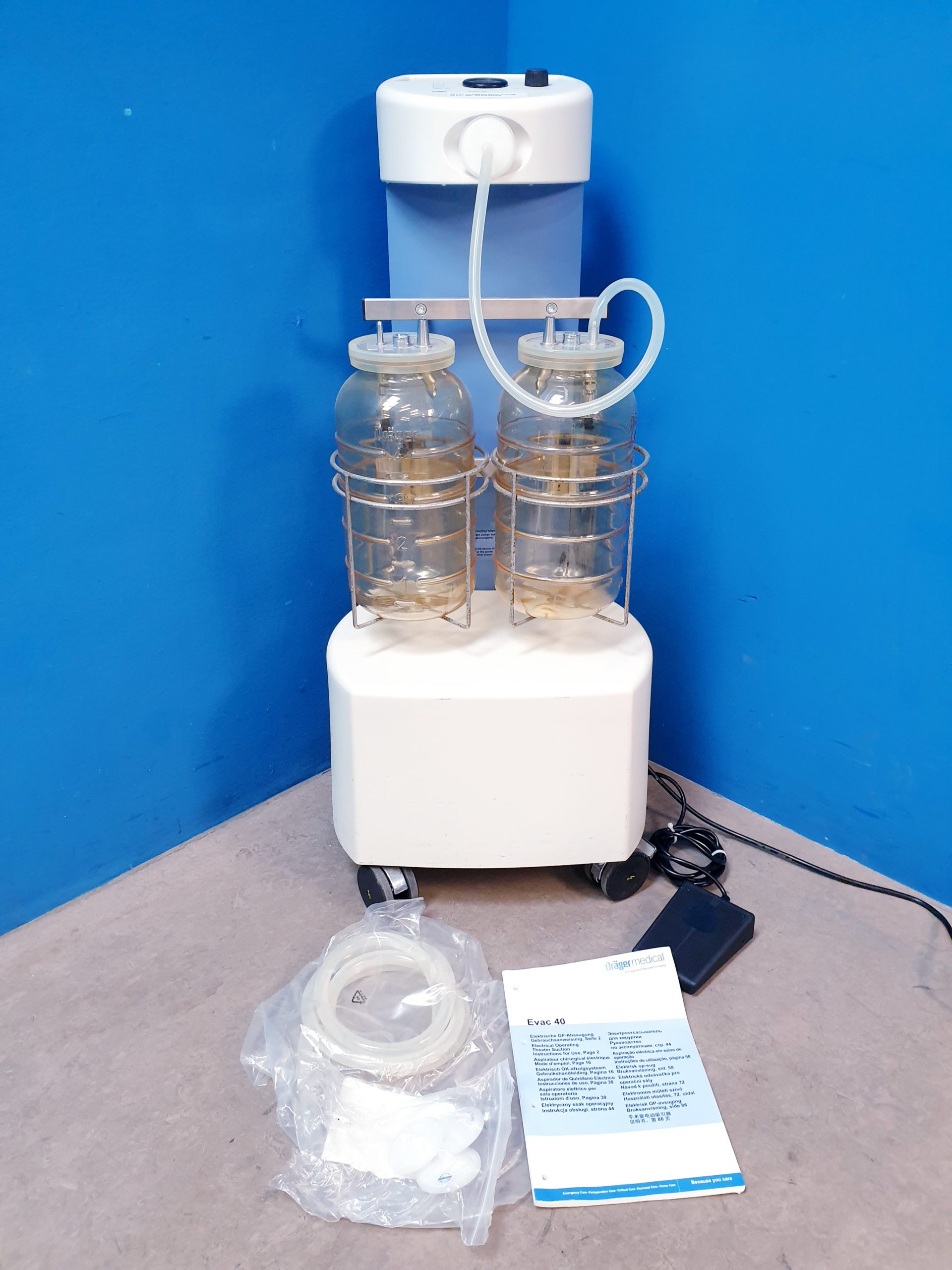 Dräger Evac 40 Absaugpumpe — image 1 of 8