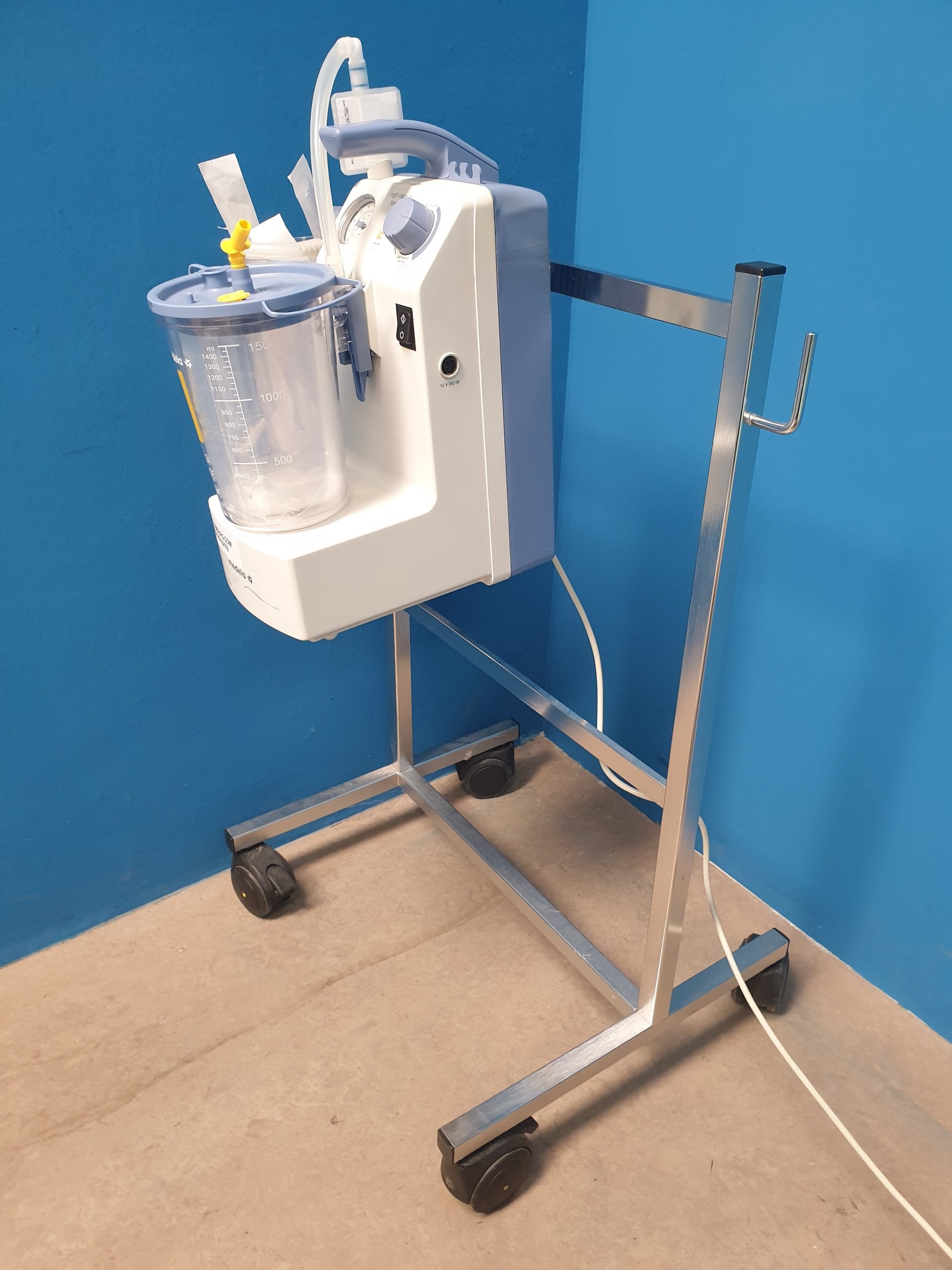 MEDELA VARIO 18 AC-DC Tragbare Absaugpumpe Absauger auf fahrbarem Gestell thumbnail 2
