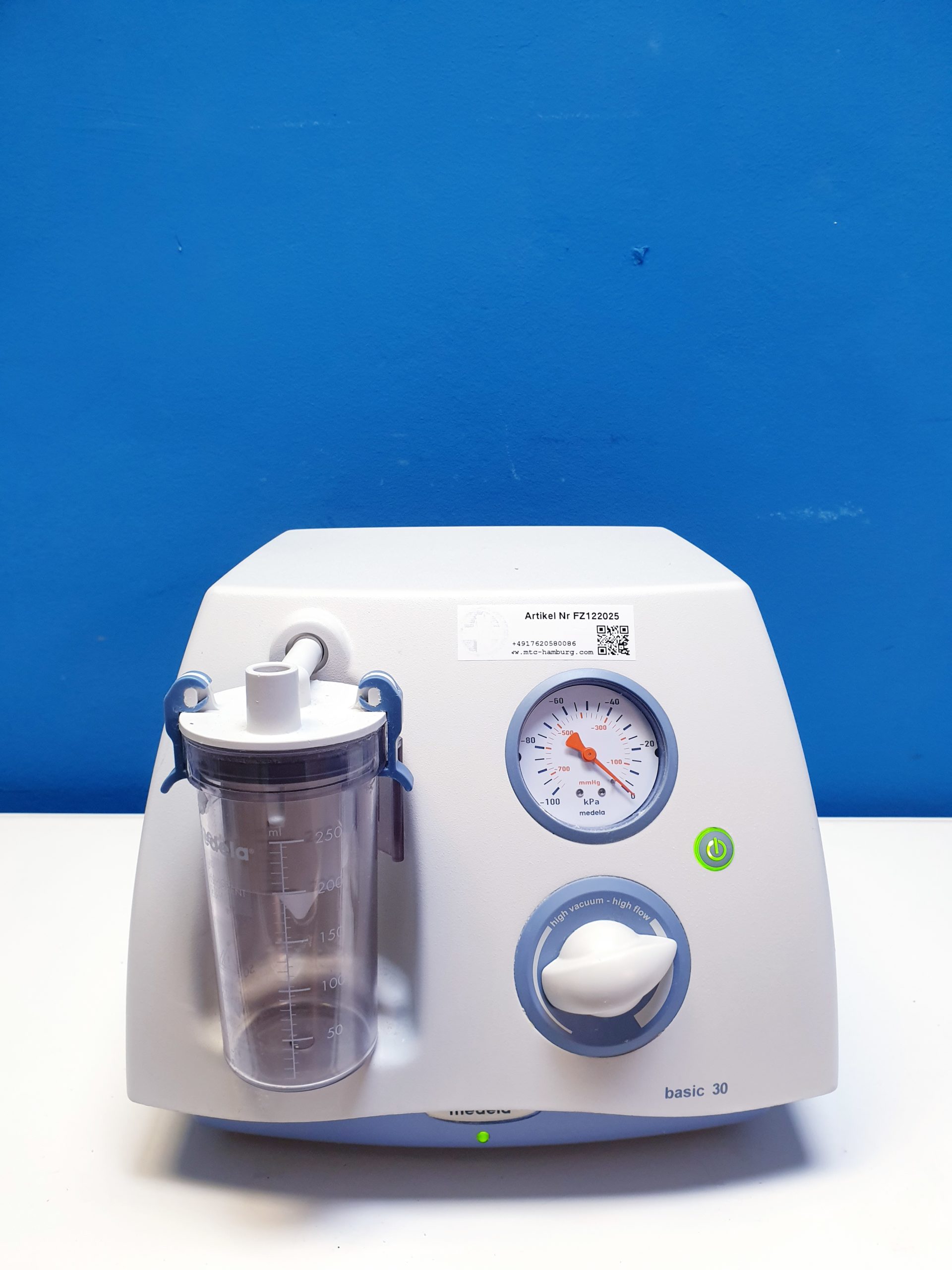 Medela Basic 30 Surgical Aspirator Rapid Vacuum Suction Pump mit Behälter — image 1 of 9