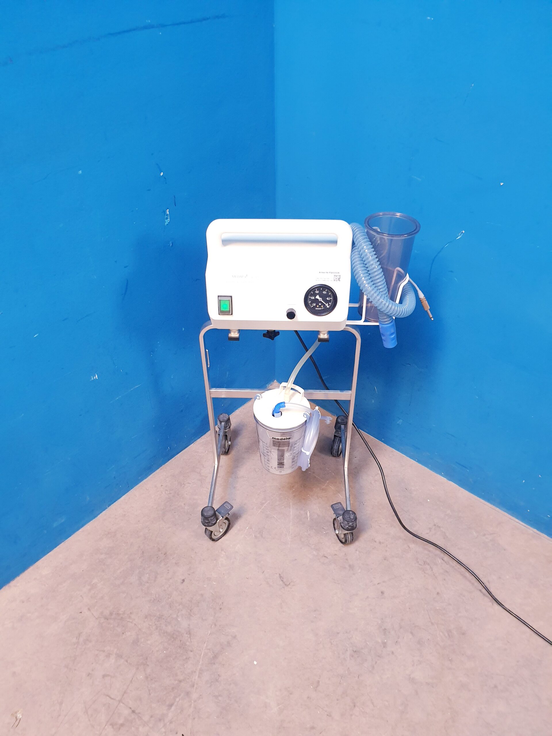 MEDAP P7010 fahrbarer Sekretsauger — image 1 of 7