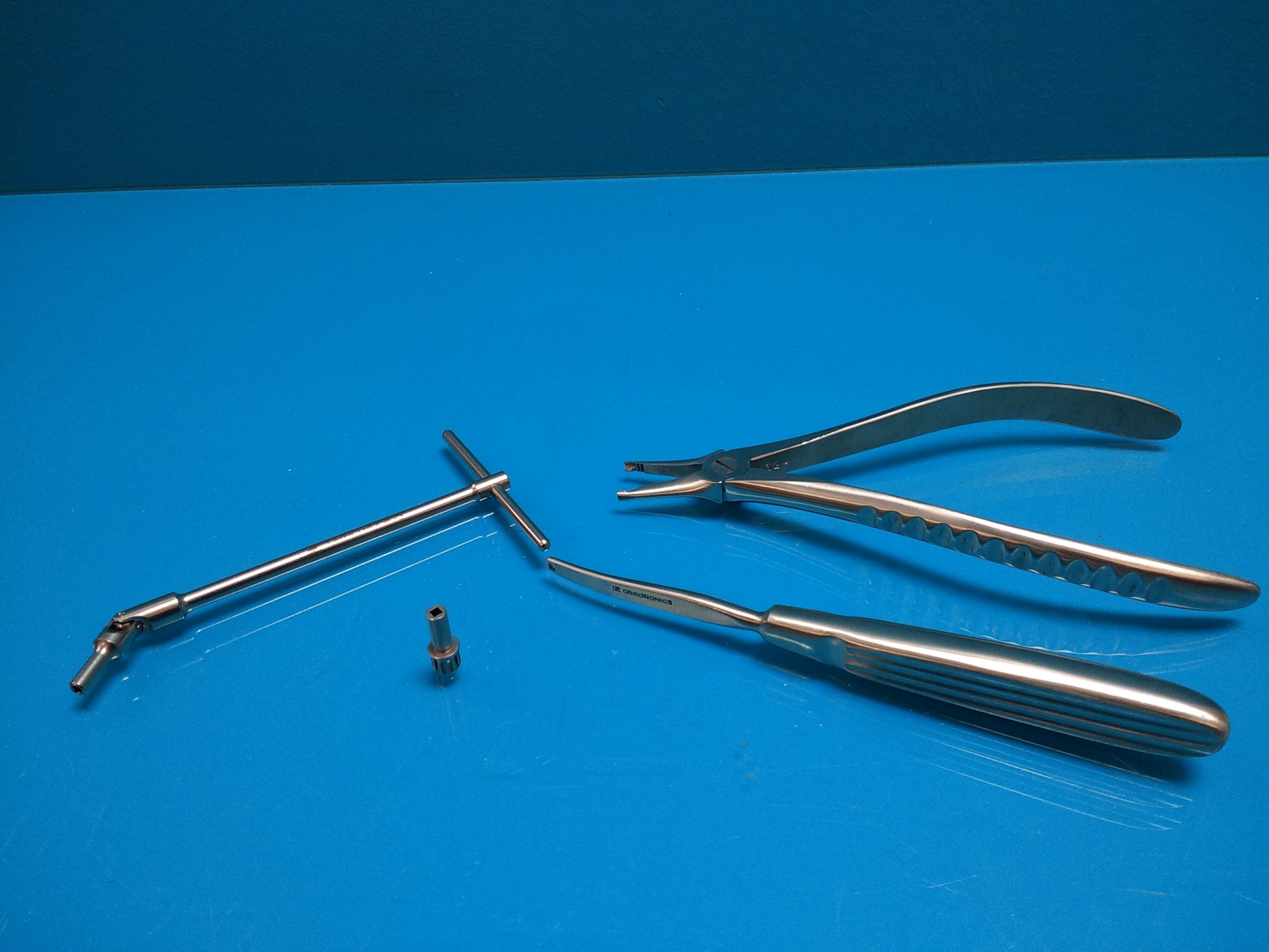 BICORTICAL Screw Implant oraltronics Surgical Tray Burs and Instruments thumbnail 3