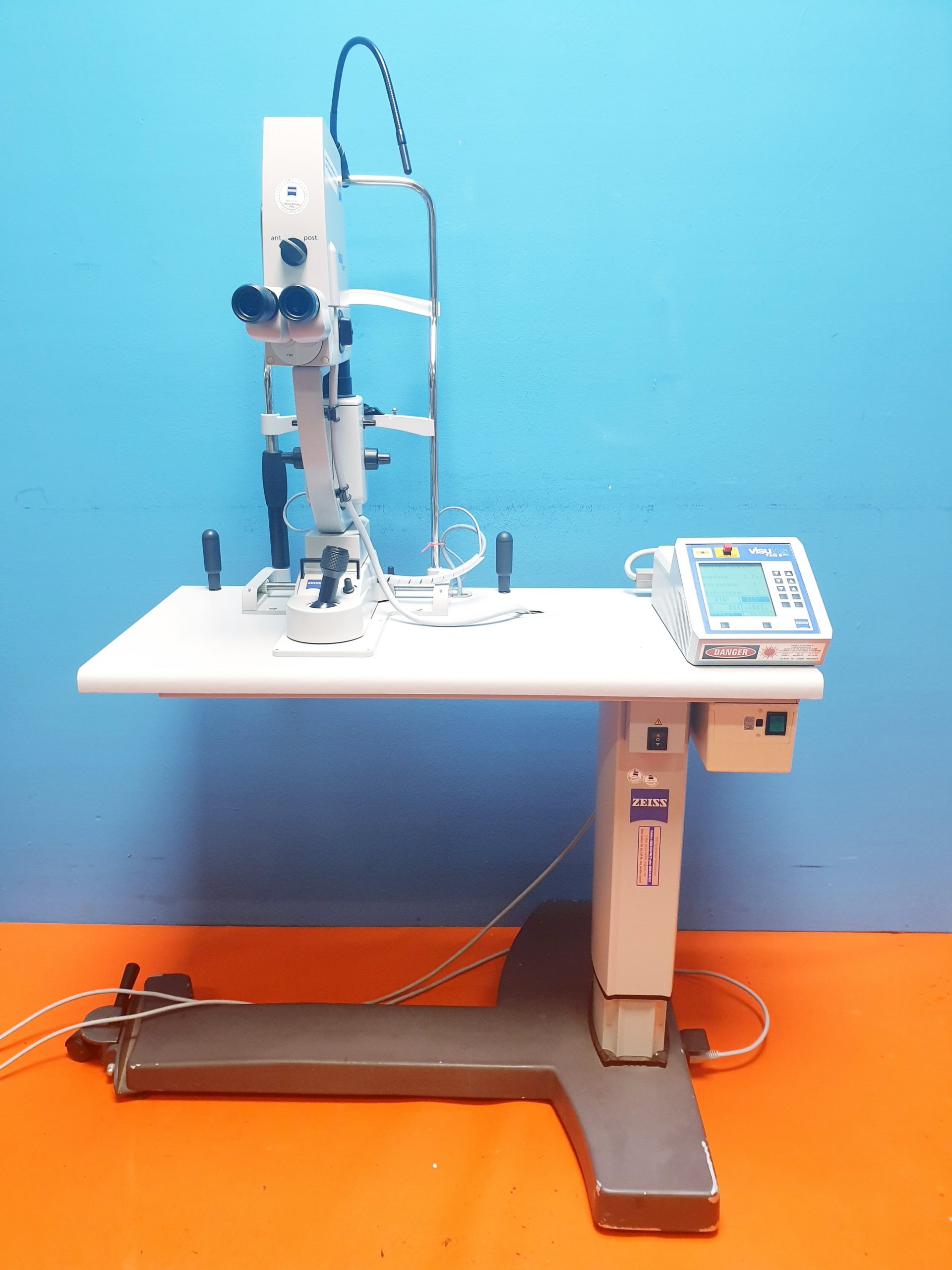 Zeiss VISULAS YAG II Plus Ophthalmic Laser — image 1 of 3