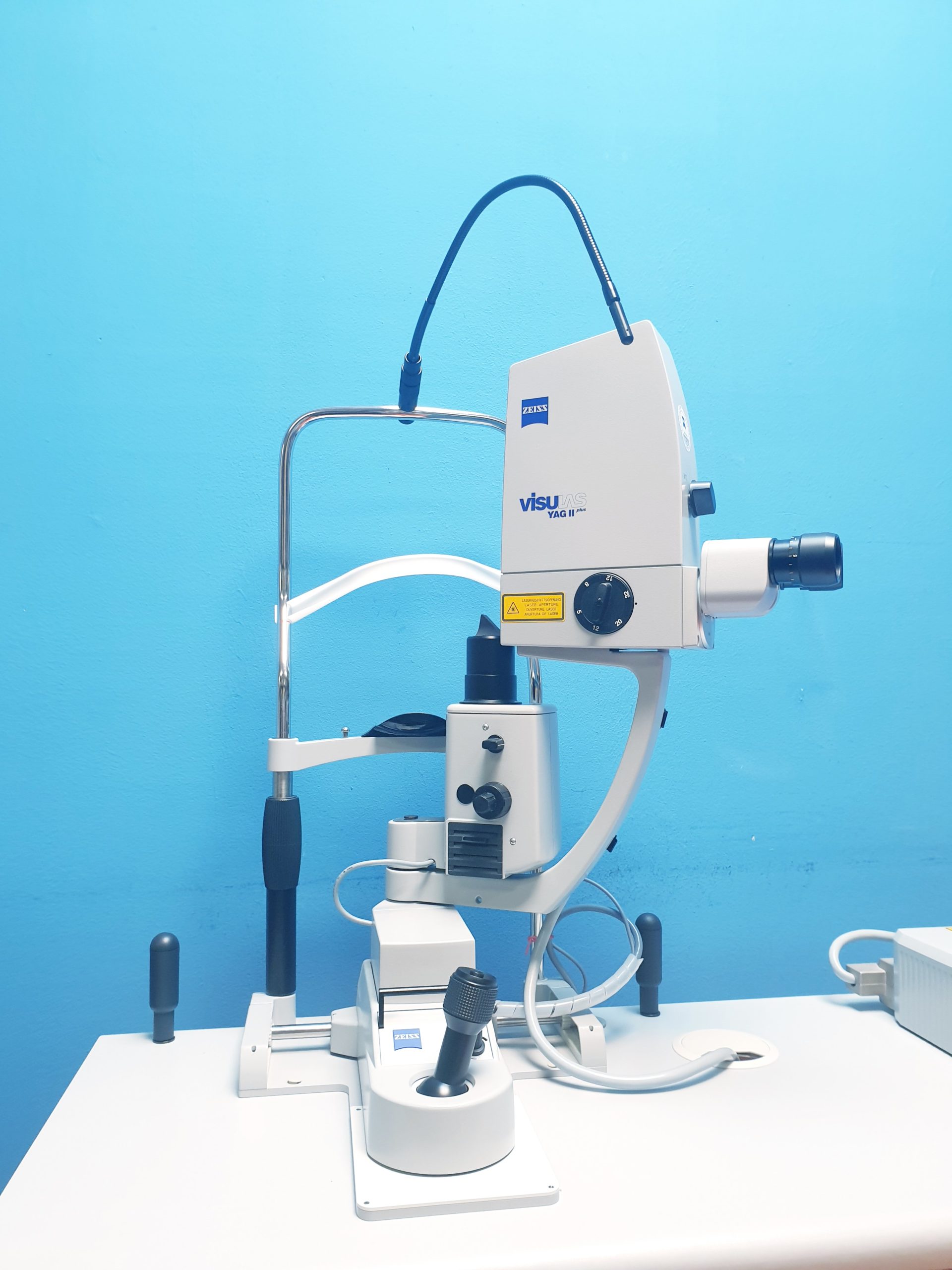 Zeiss VISULAS YAG II Plus Ophthalmic Laser thumbnail 3