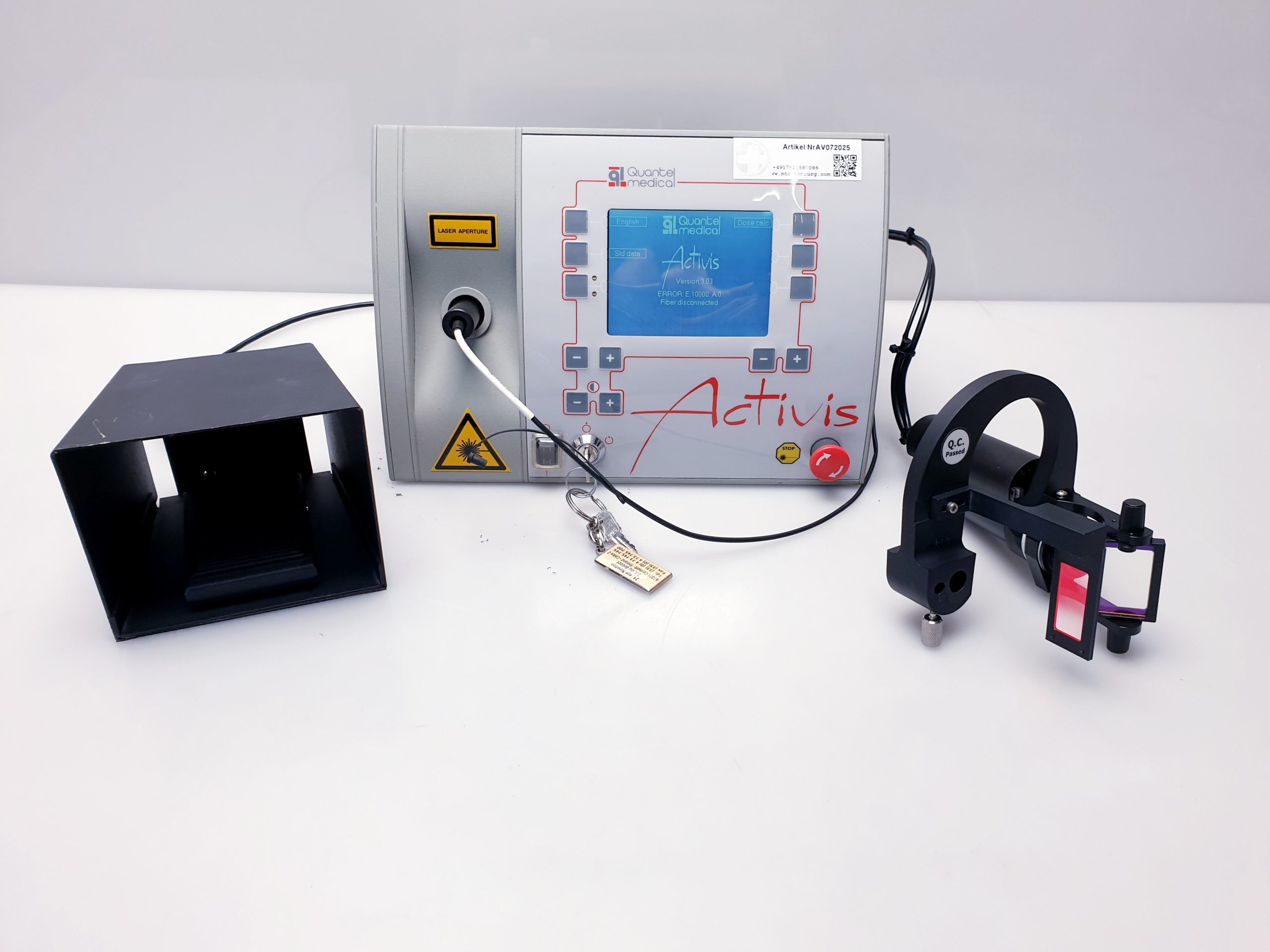 Quantel Medical Activis 689nm PDT-Diodenlaser mit Zubehör — image 1 of 17