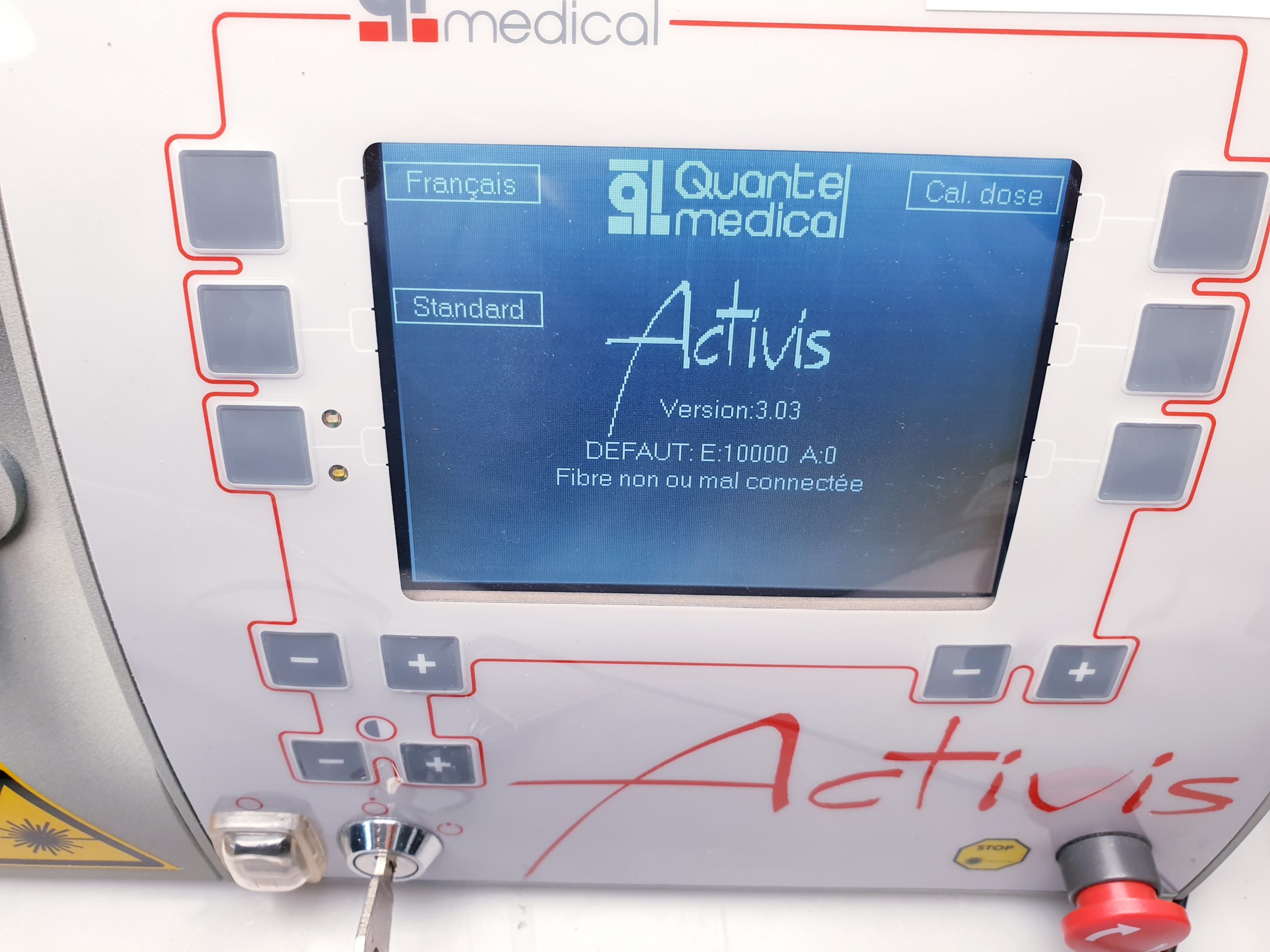 Quantel Medical Activis 689nm PDT-Diodenlaser mit Zubehör thumbnail 3