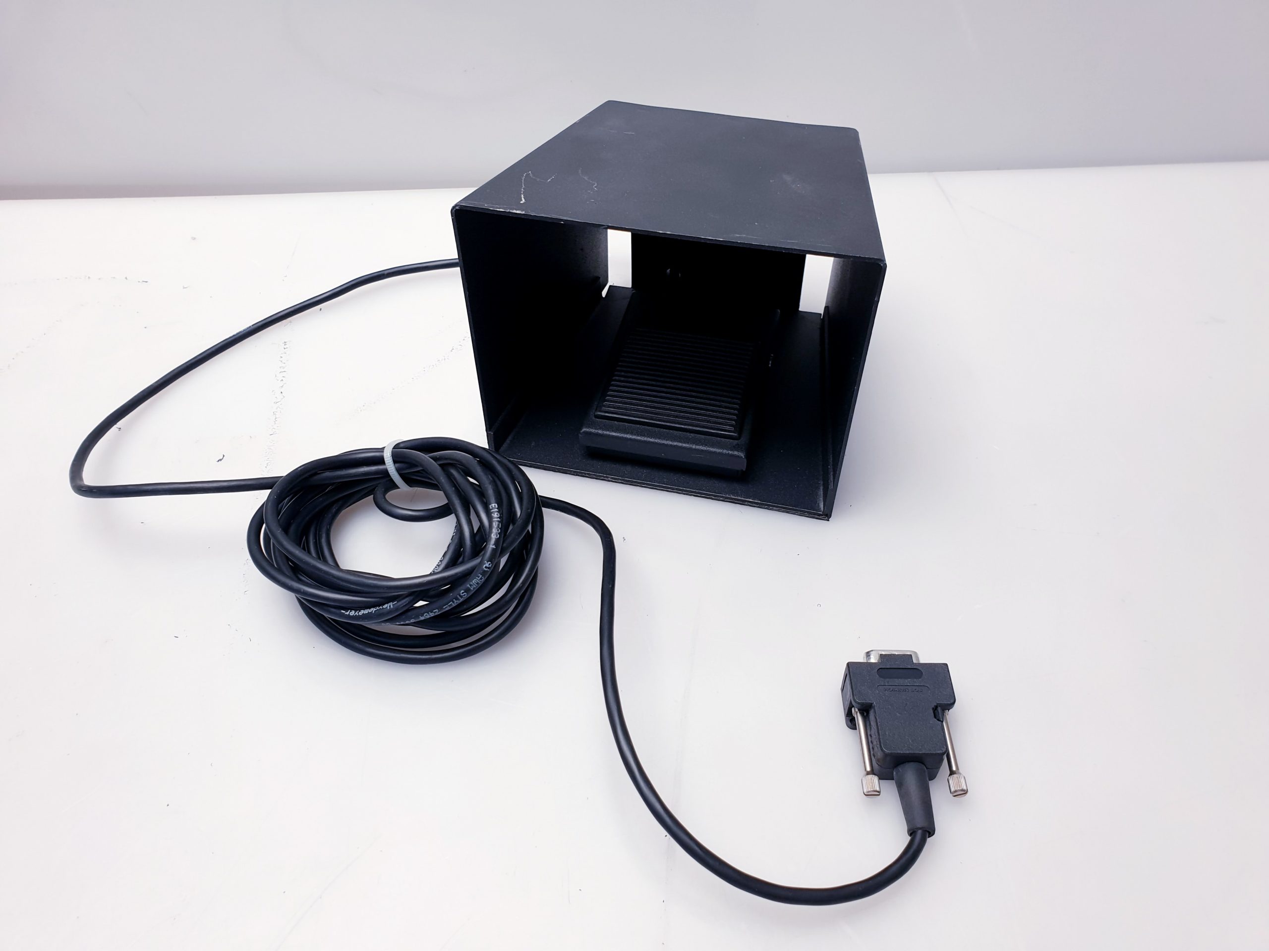 Quantel Medical Activis 689nm PDT-Diodenlaser mit Zubehör thumbnail 12