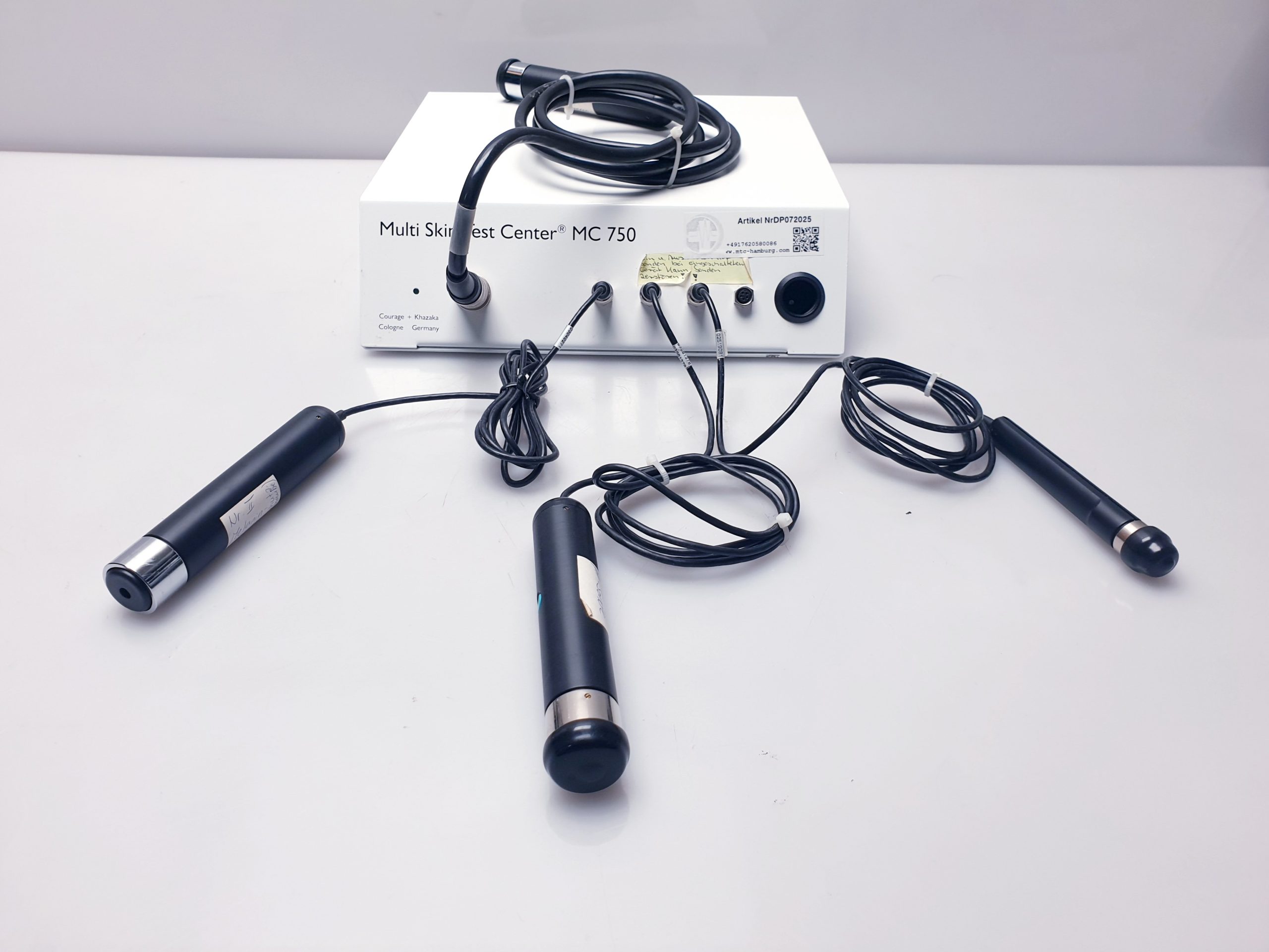 Multi Skin Test Center MC 750 – defekt — image 1 of 6