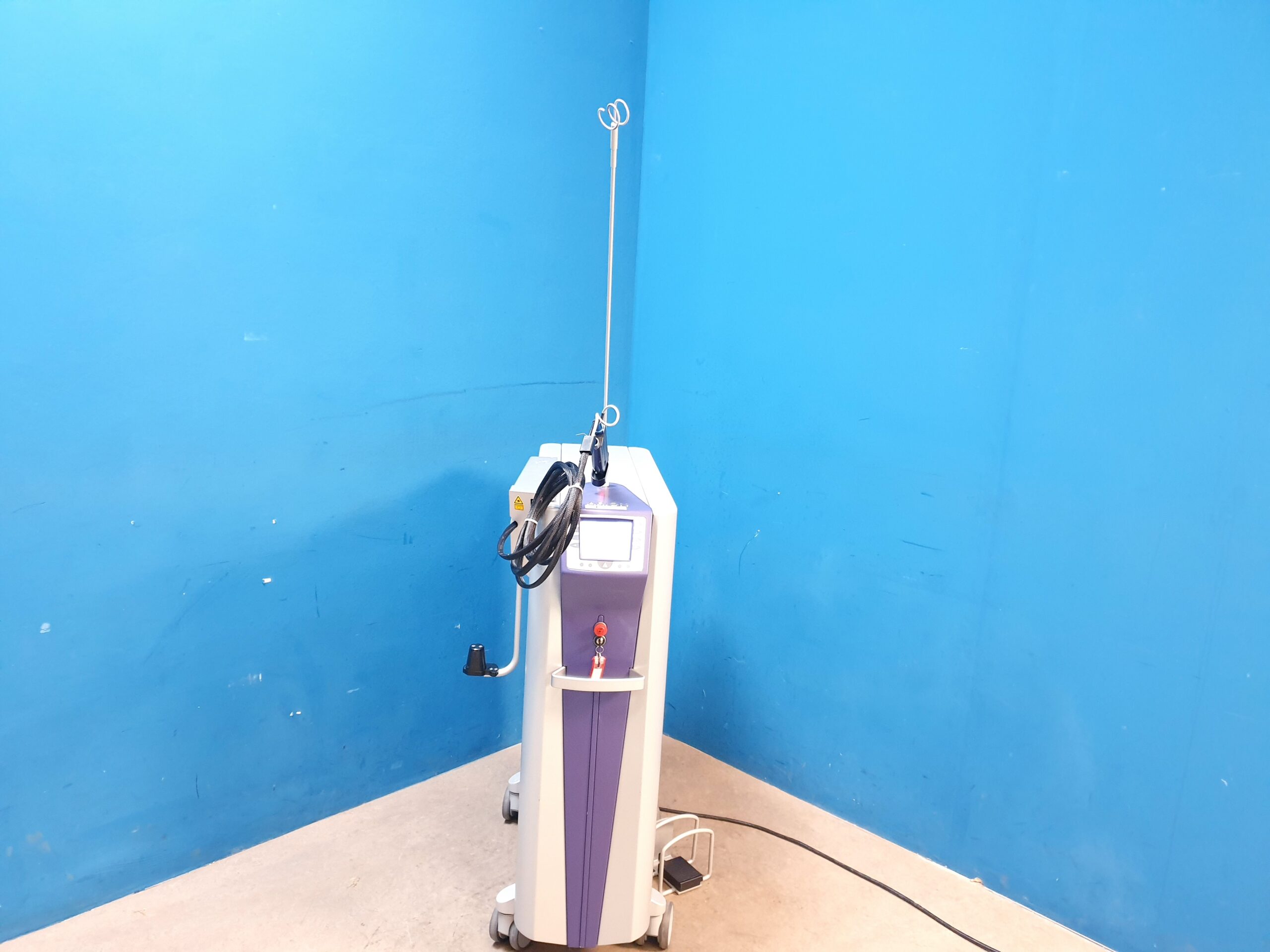 Alma Arion Lasergerät – Laser-Gerät mit Handstück — image 1 of 12