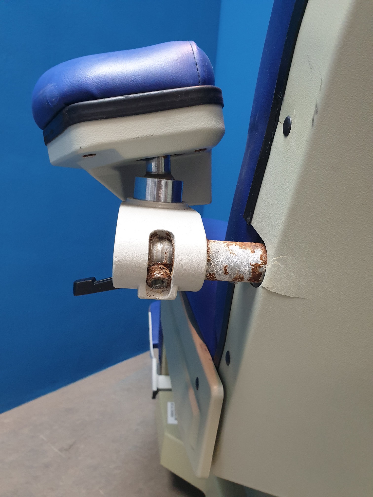 Bionic Triflex 5 Dialysestuhl Behandlungsliege Elektrisch thumbnail 9