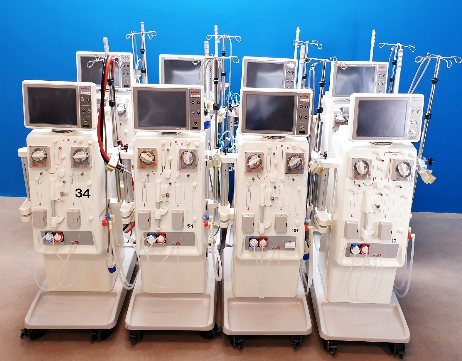 Nikkiso DBB-05 // DBB05 // DBB 05 Dialyse System /Maschine Refurbished — image 1 of 6