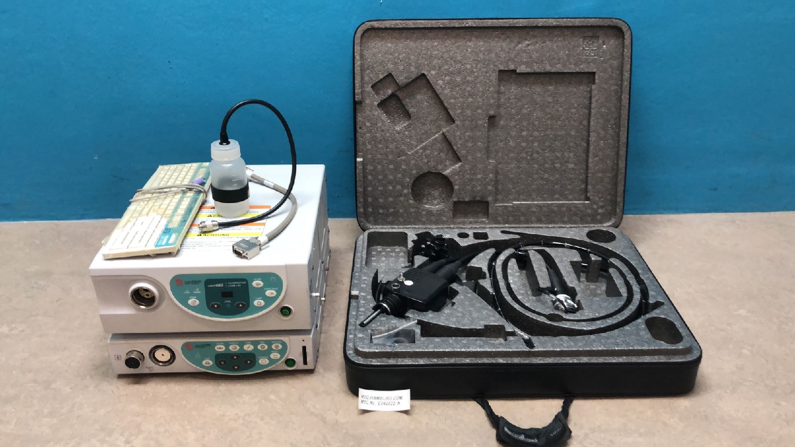 Fujinon System 4400 – VP-4400 Prozessor + XL-4400 Lichtquelle + Gastroskop EG-450WR5 – — image 1 of 5