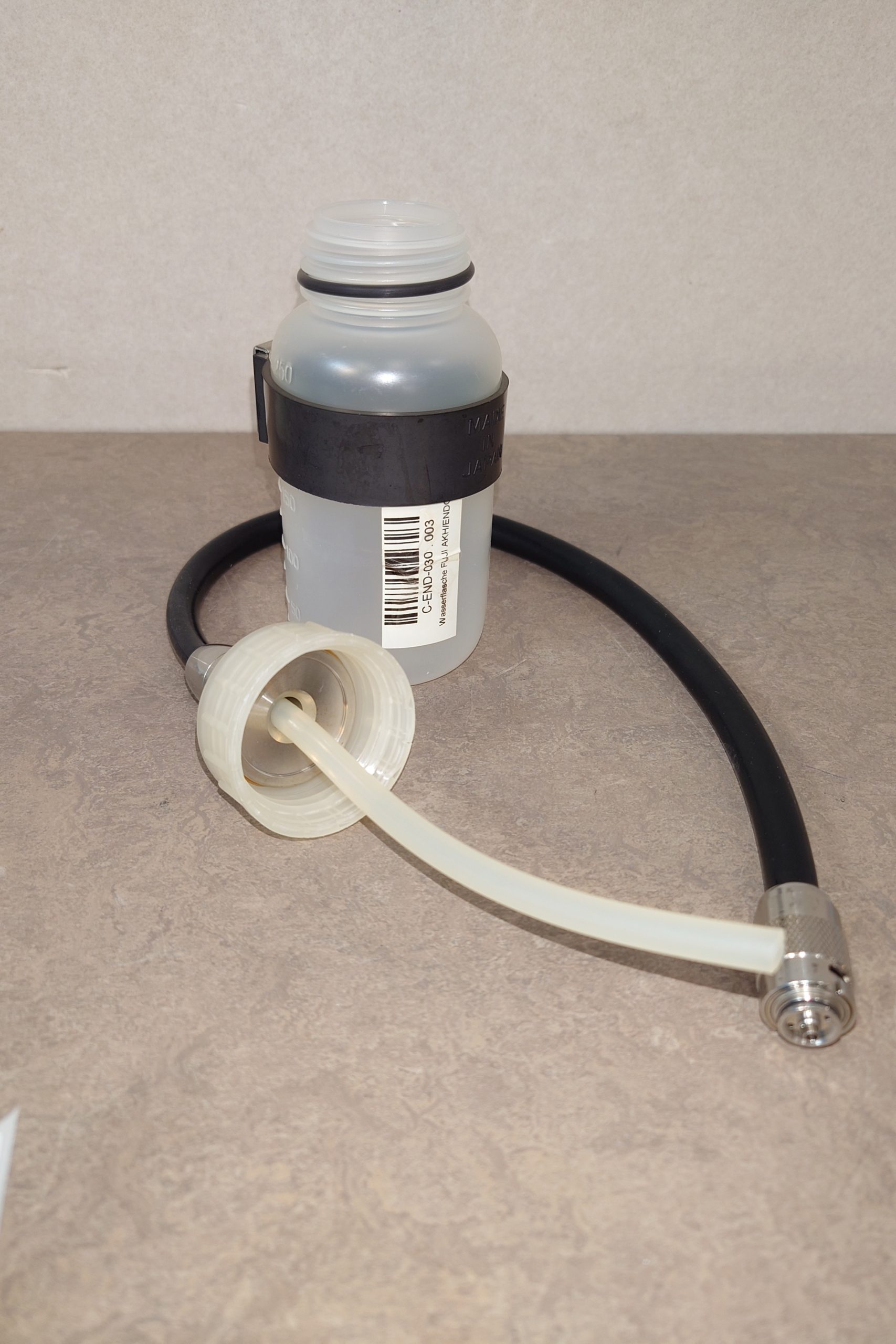 Fuji Fujinon WT-01G Wasserflasche für die Endoskopie — image 1 of 3