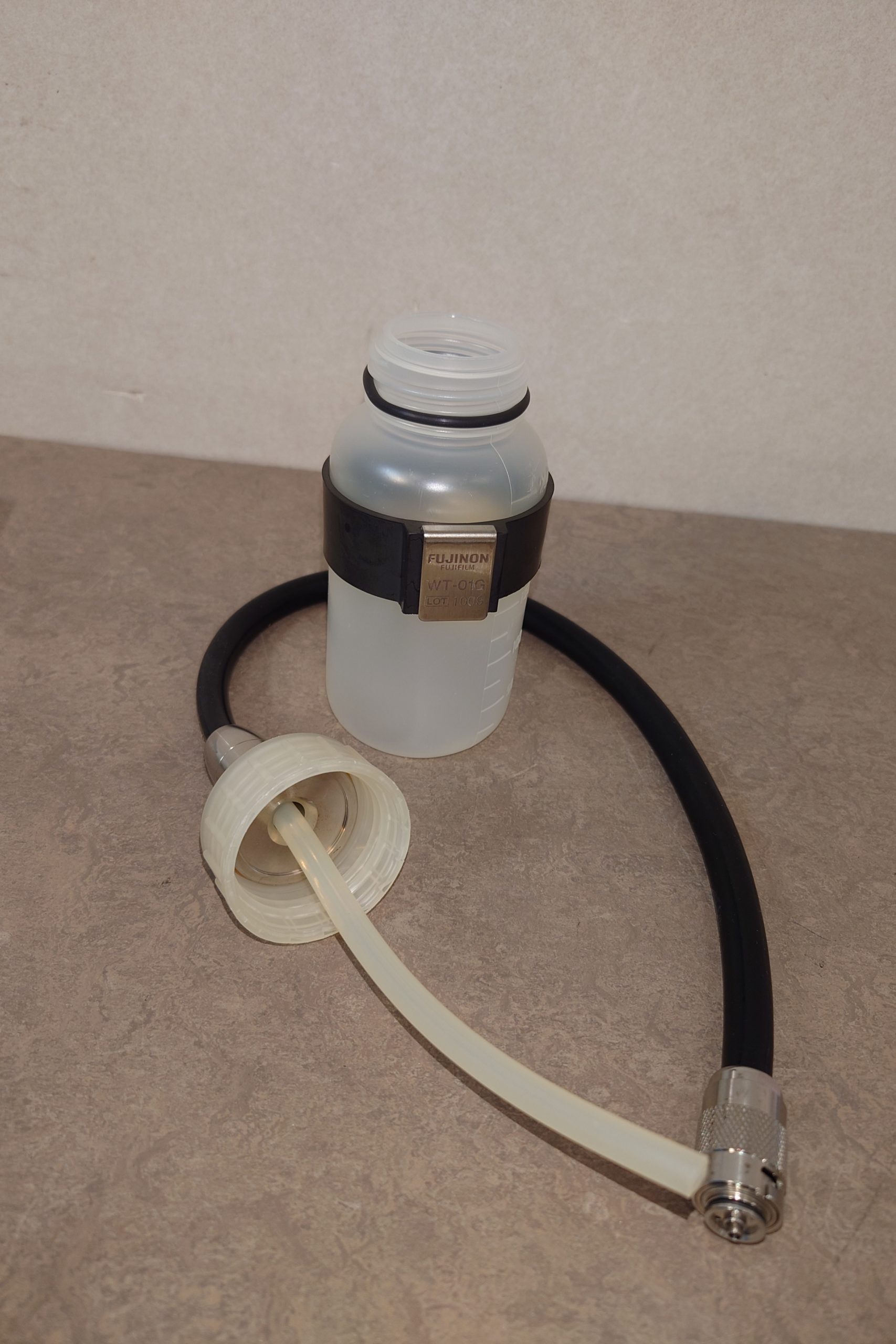 Fuji Fujinon WT-01G Wasserflasche für die Endoskopie thumbnail 3