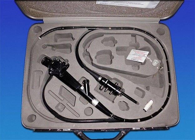 Olympus Gastroskop GIF-2T20 / flexible Endoskop / Top Zustand Ink. Koffer — image 1 of 3