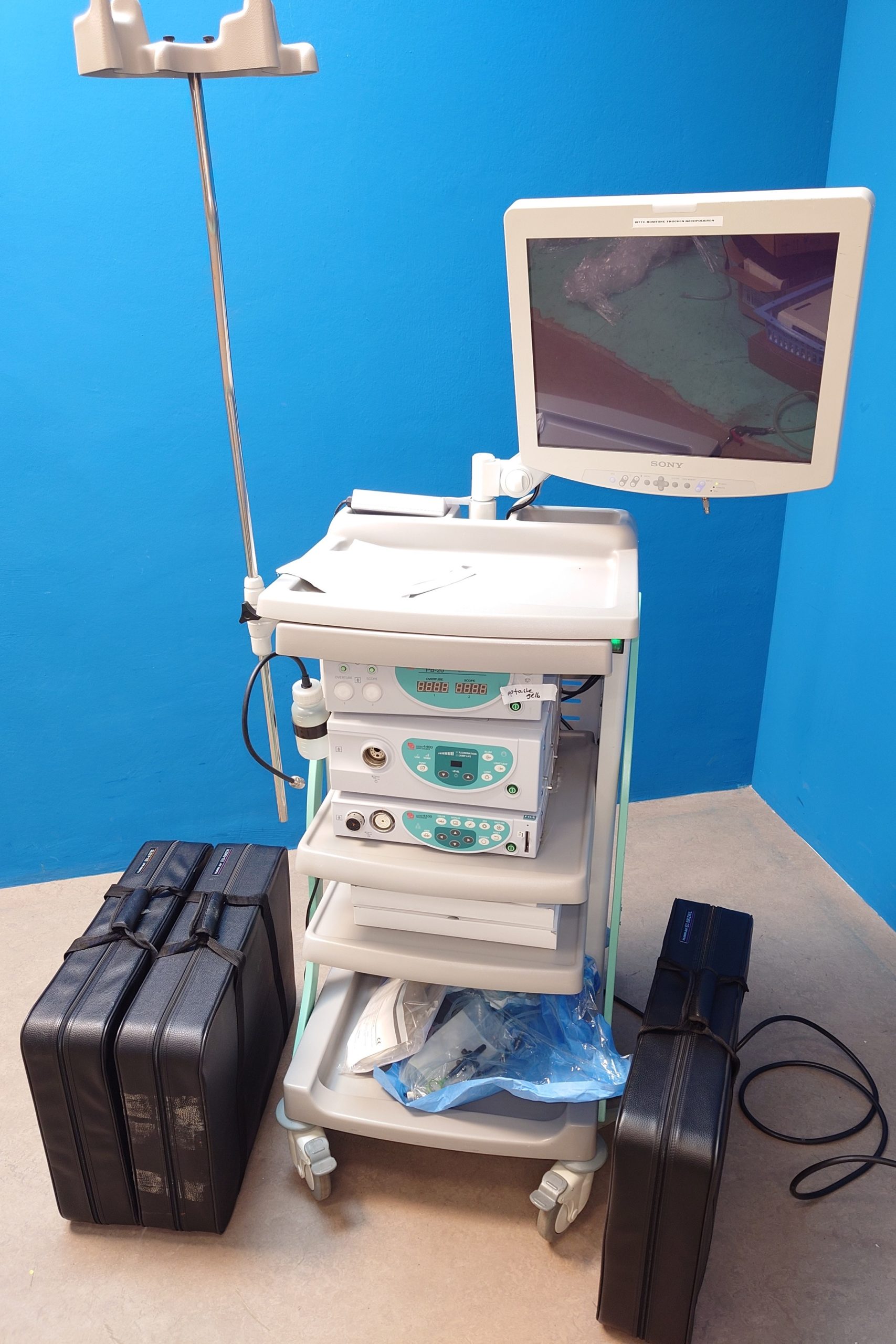 Fuji – Fujinon System 4400 – EG-590ZW GASTROSKOP + EC590ZWL KOLOSKOP + EN-450T5 – enteroscope — image 1 of 8