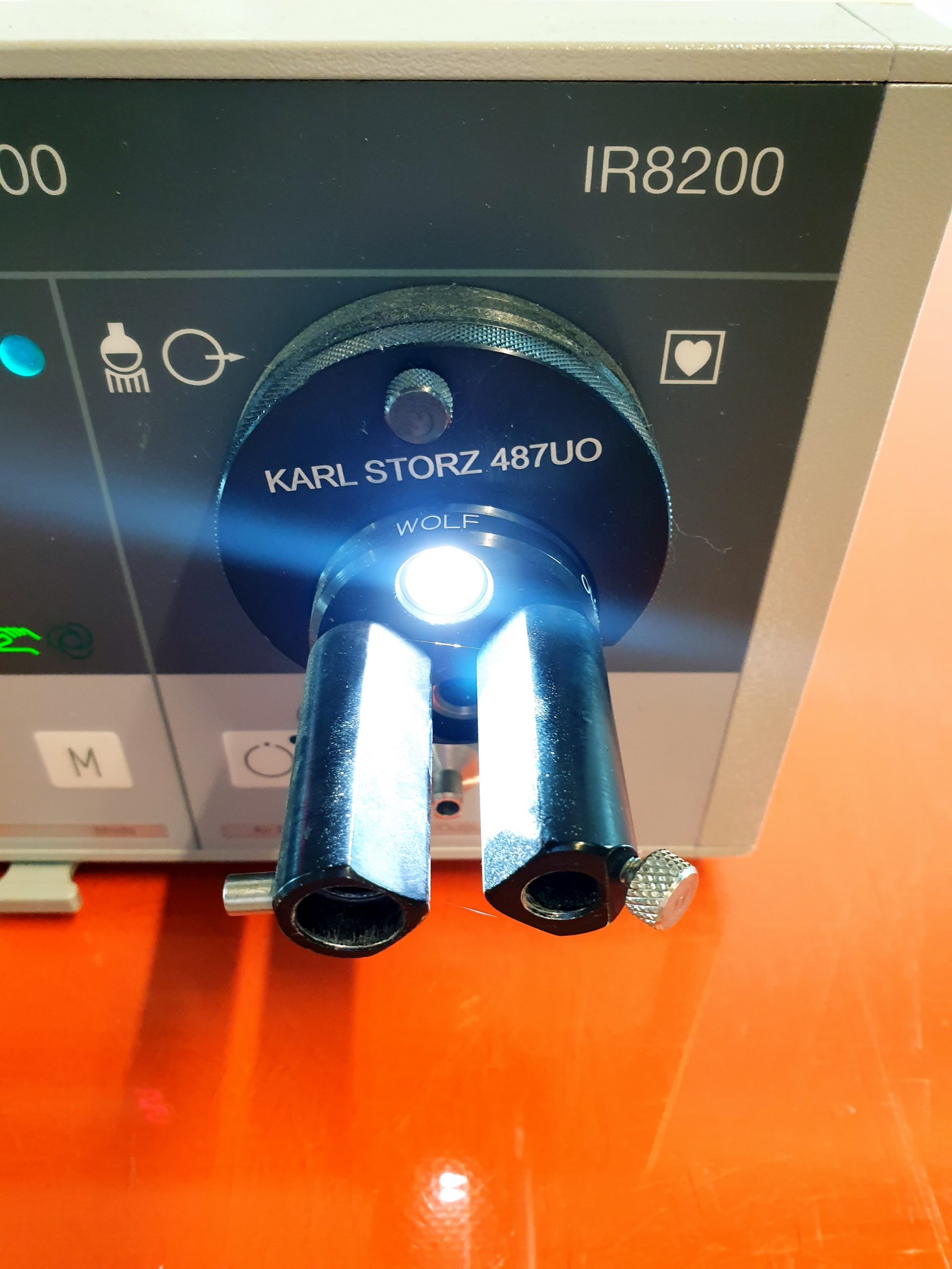 Karl Storz / Arthrex IR8200 SCB xenon 300 Watt Lichtquelle // Kaltlichtquelle thumbnail 2