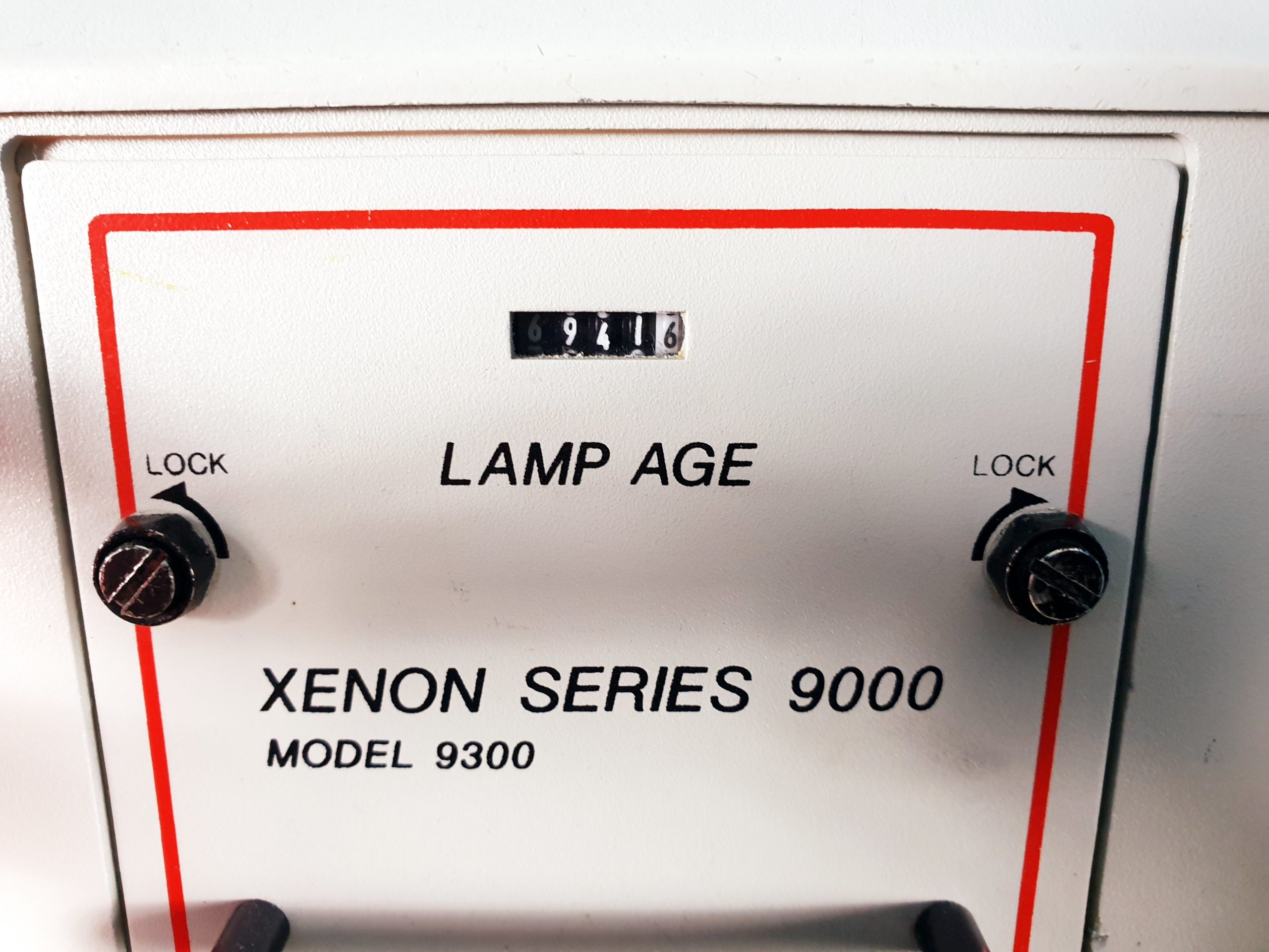 Luxtec Xenon Series 9000 Model-9300 Light Source mit ACMI Wolf Storz und Olympus Adapter thumbnail 3