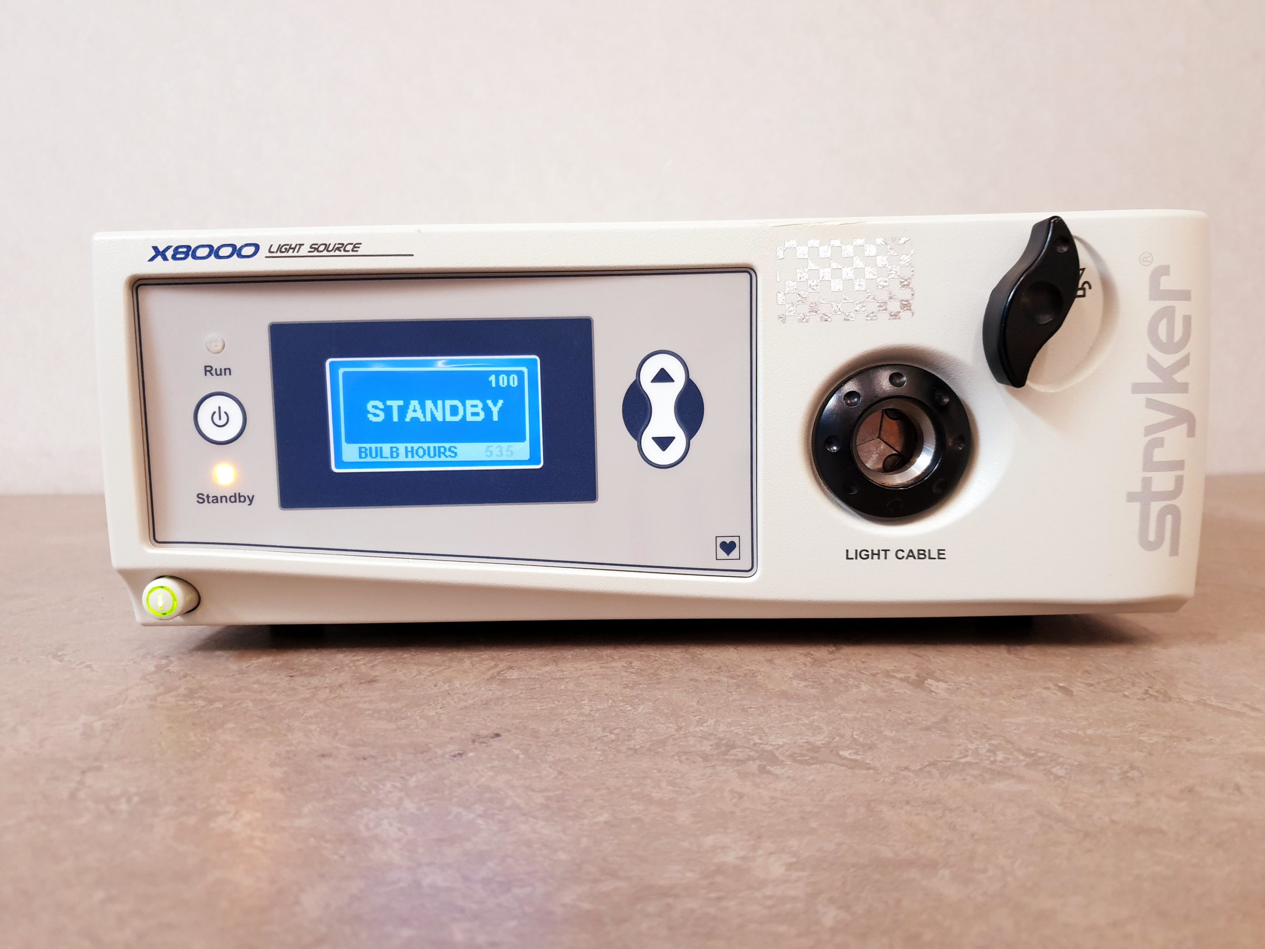 Stryker X8000 // X 8000 Light Source 300 Watt — image 1 of 5