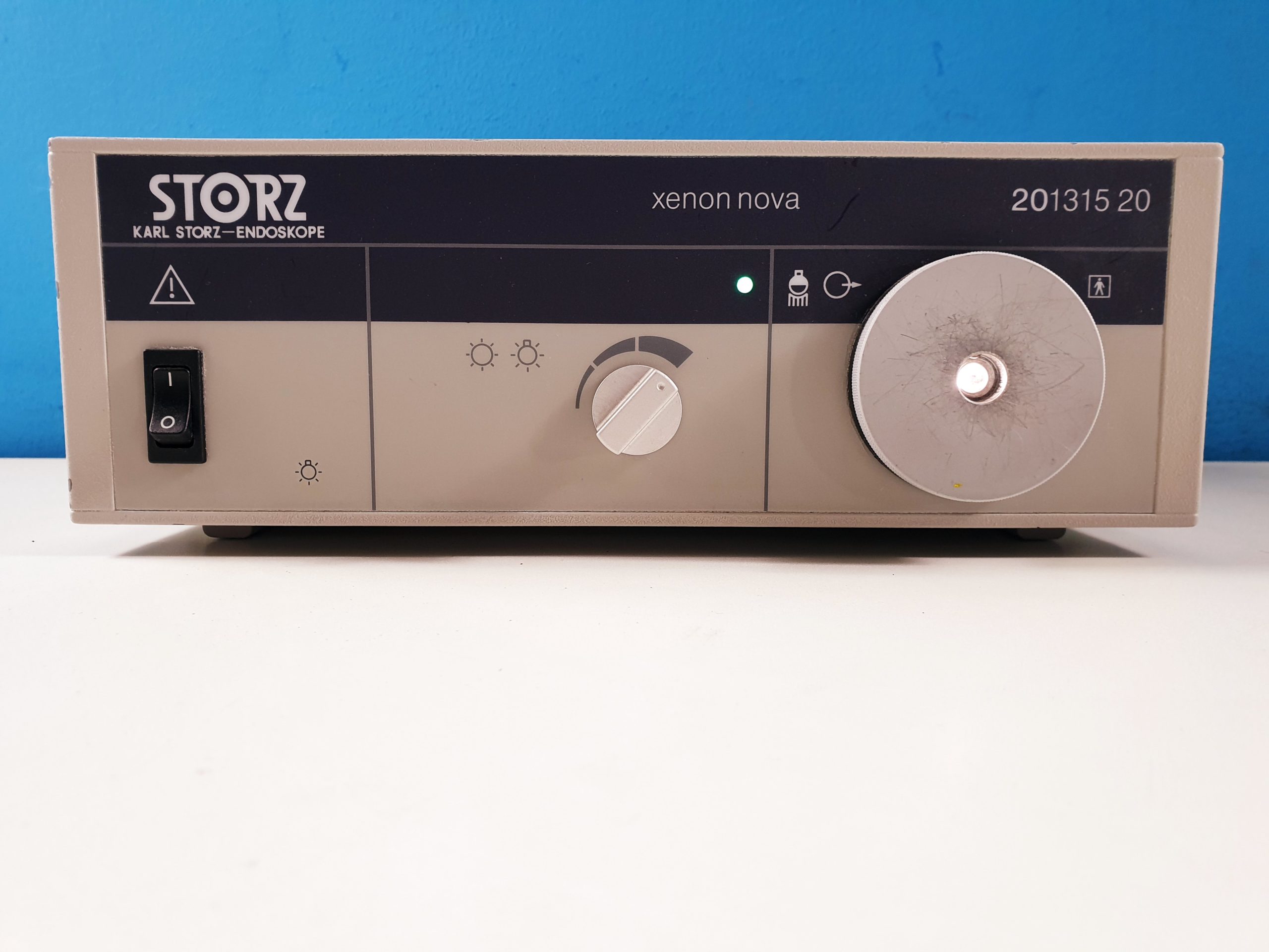 STORZ 201315 20 XENON NOVA Xenon Kaltlichtquelle — image 1 of 6