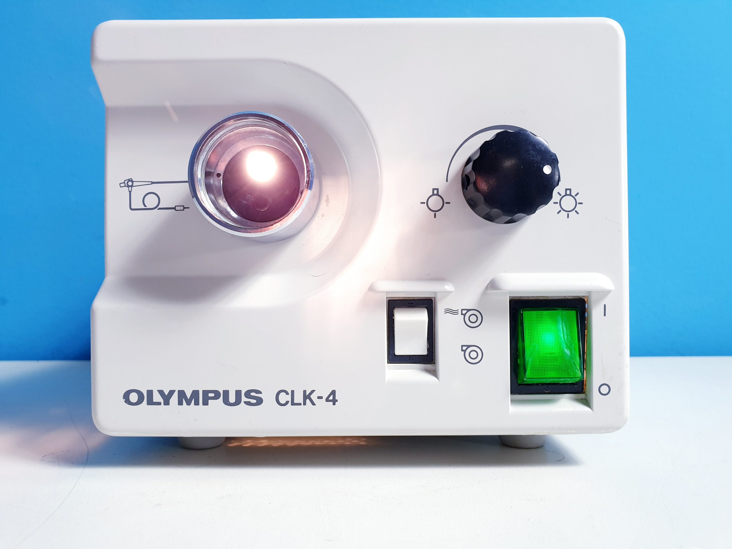 Olympus CLK-4 Kaltlichtquelle Cold Light Source — image 1 of 5