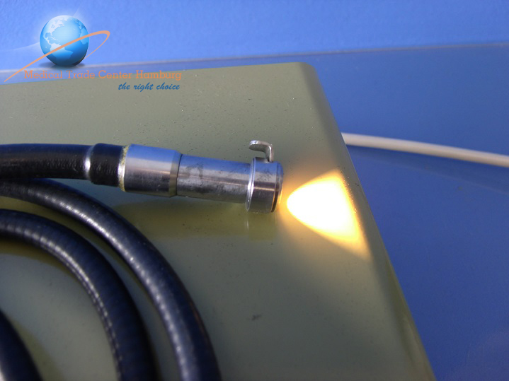 Kaltlichtquelle, Lichtprojektor WOLF 4015 mit Lichtleiter thumbnail 2