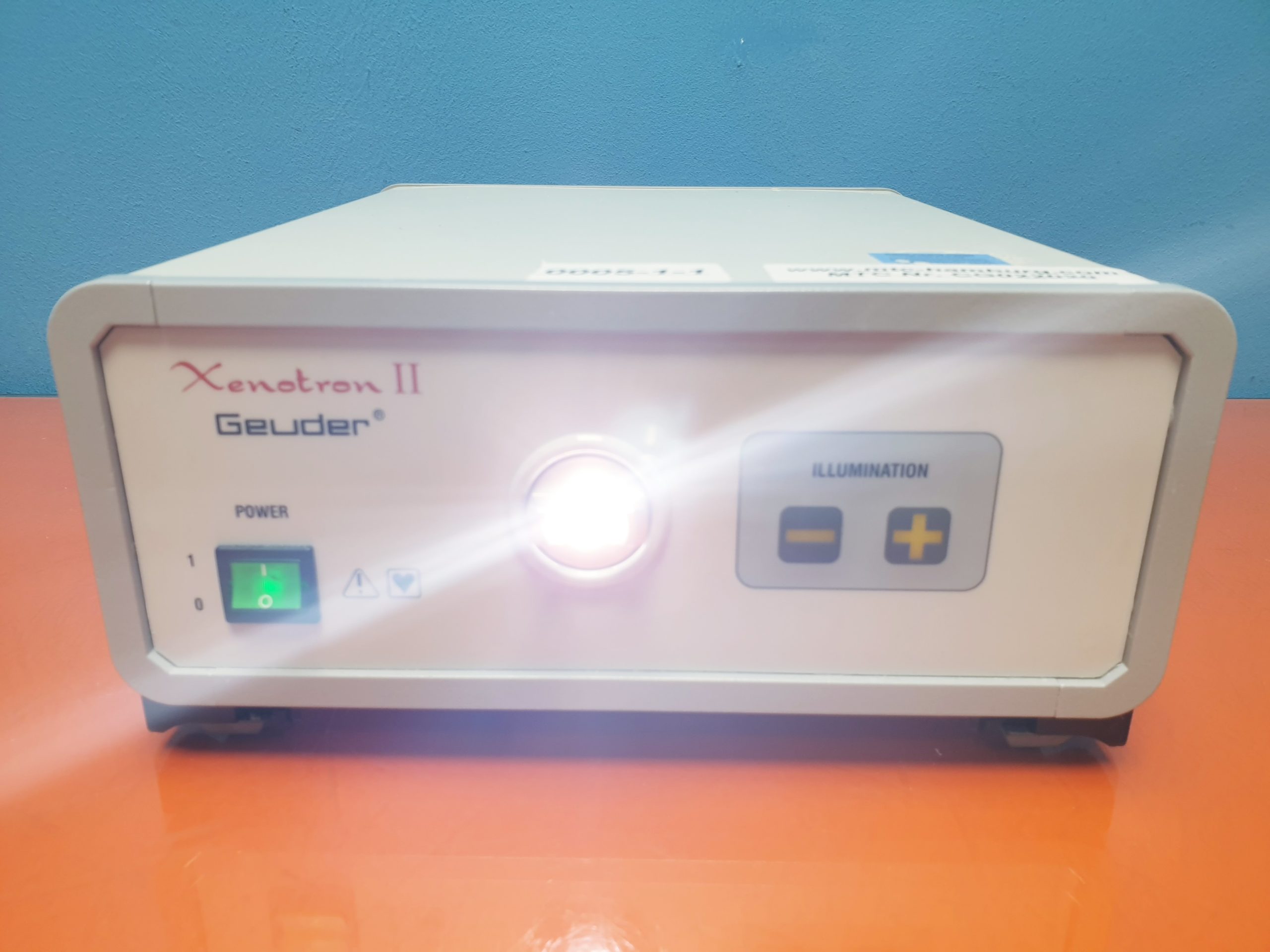 Geuder Xenotron II Xenon Lichtquelle 200 Watt thumbnail 2