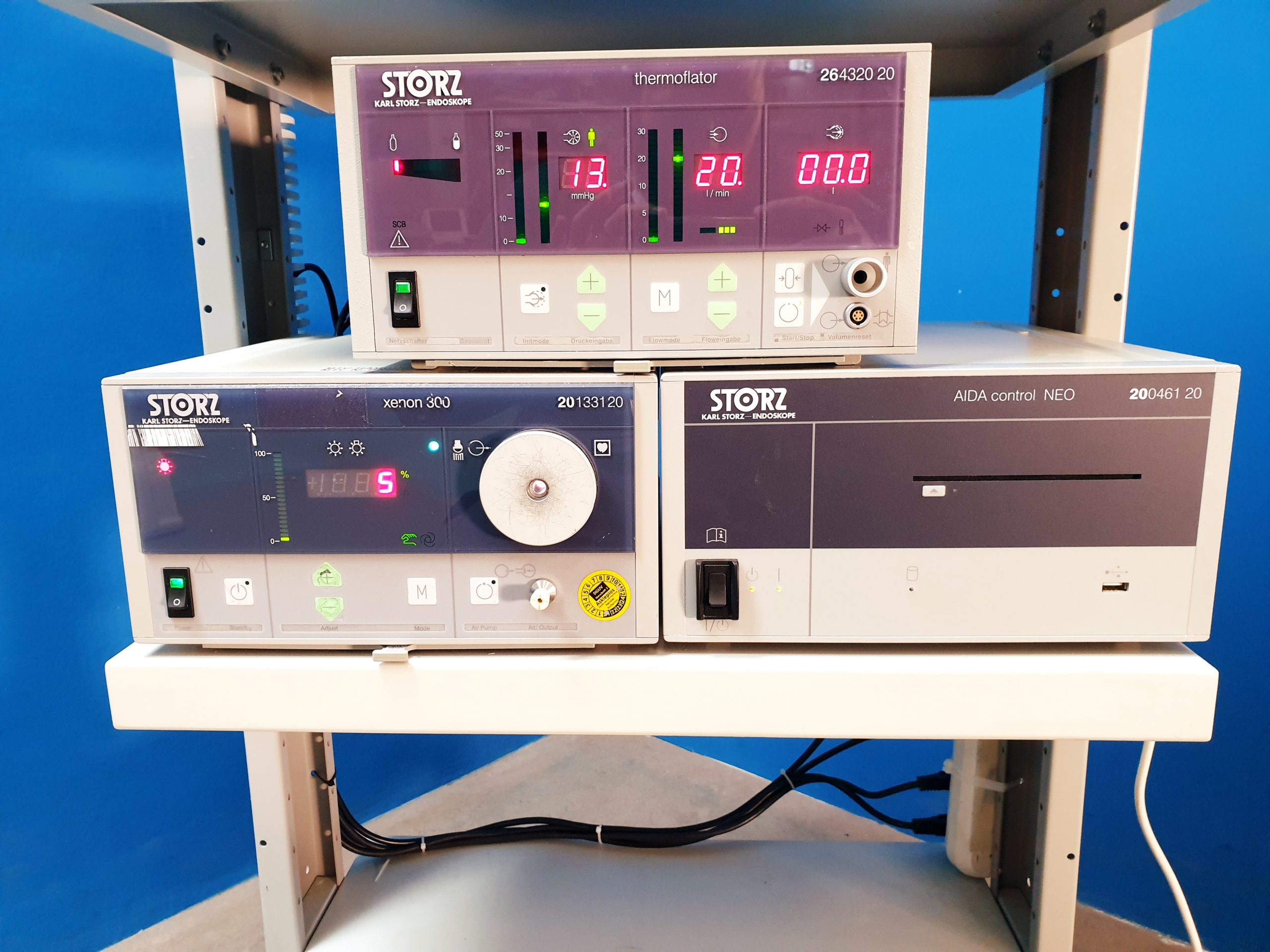 karl Storz Laparaskopie Turm / Image 1 hub 222010 20 + H3-Z Kamerakopf, 201330 20 Xenon 300, 264320 20 Thermoflator , 200461 20 Aida Control, …. thumbnail 3