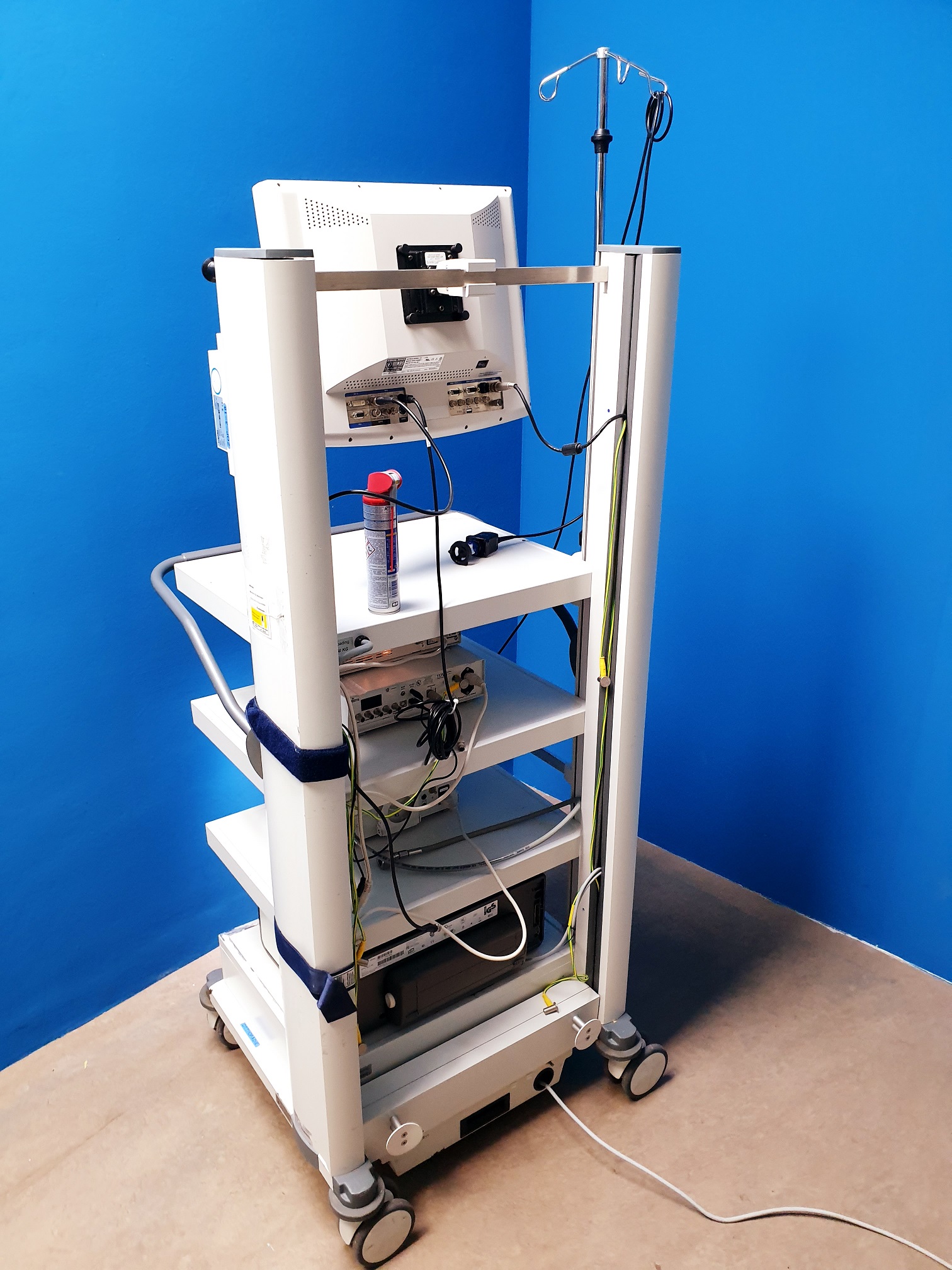 Storz Laparaskopie 20222020 Prozessor + Kamerakopf 20221030 29003IW Turm SC-SX-19 Monitor + 20134020 Xenon Nova 300 + 264305 20 Thermoflator SCB Insufflator thumbnail 6