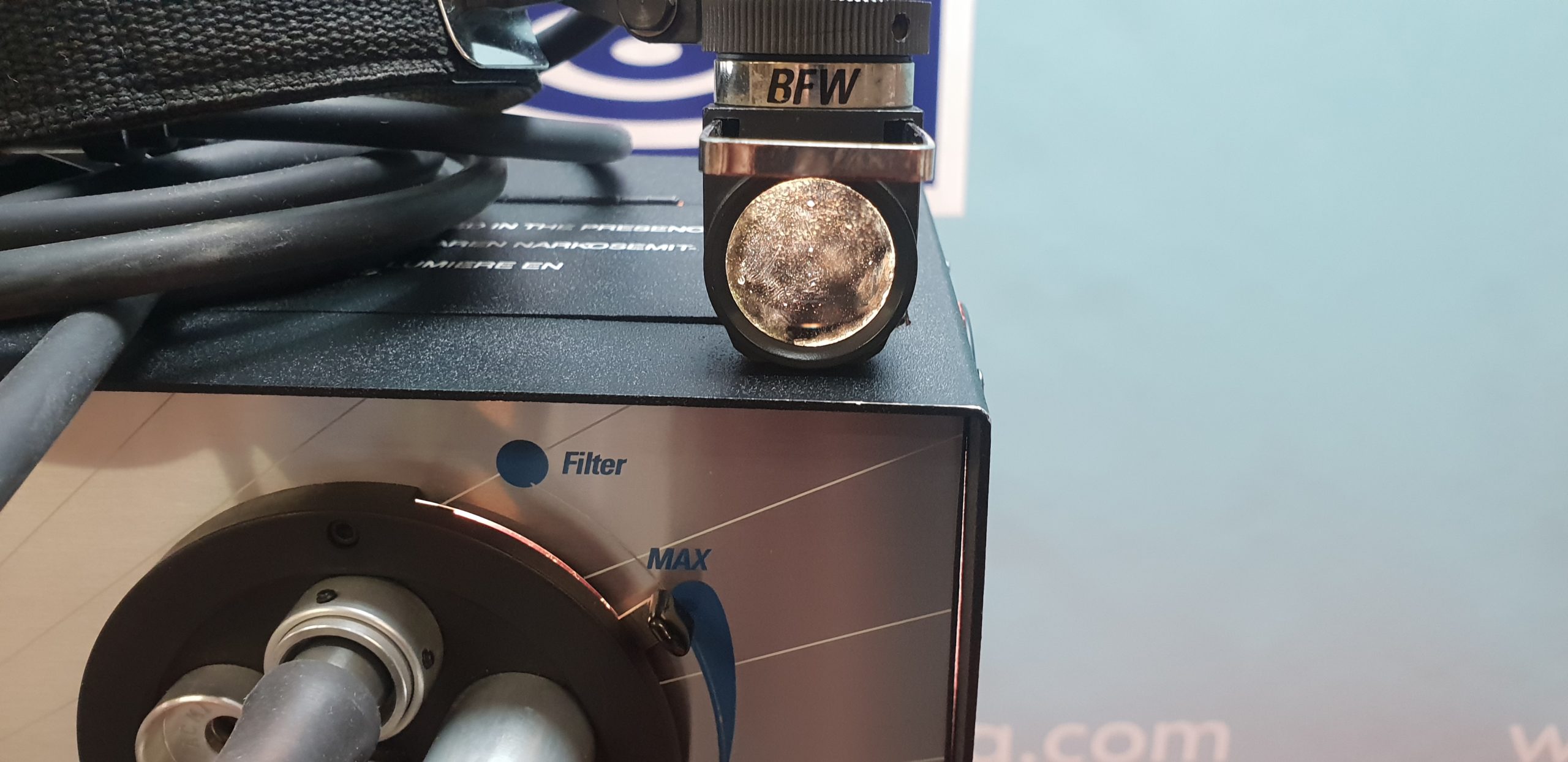 BFW Maxillume 250-1 Light Source // Lichtquelle // Fahrbar, auf Gestell , …. — image 1 of 3