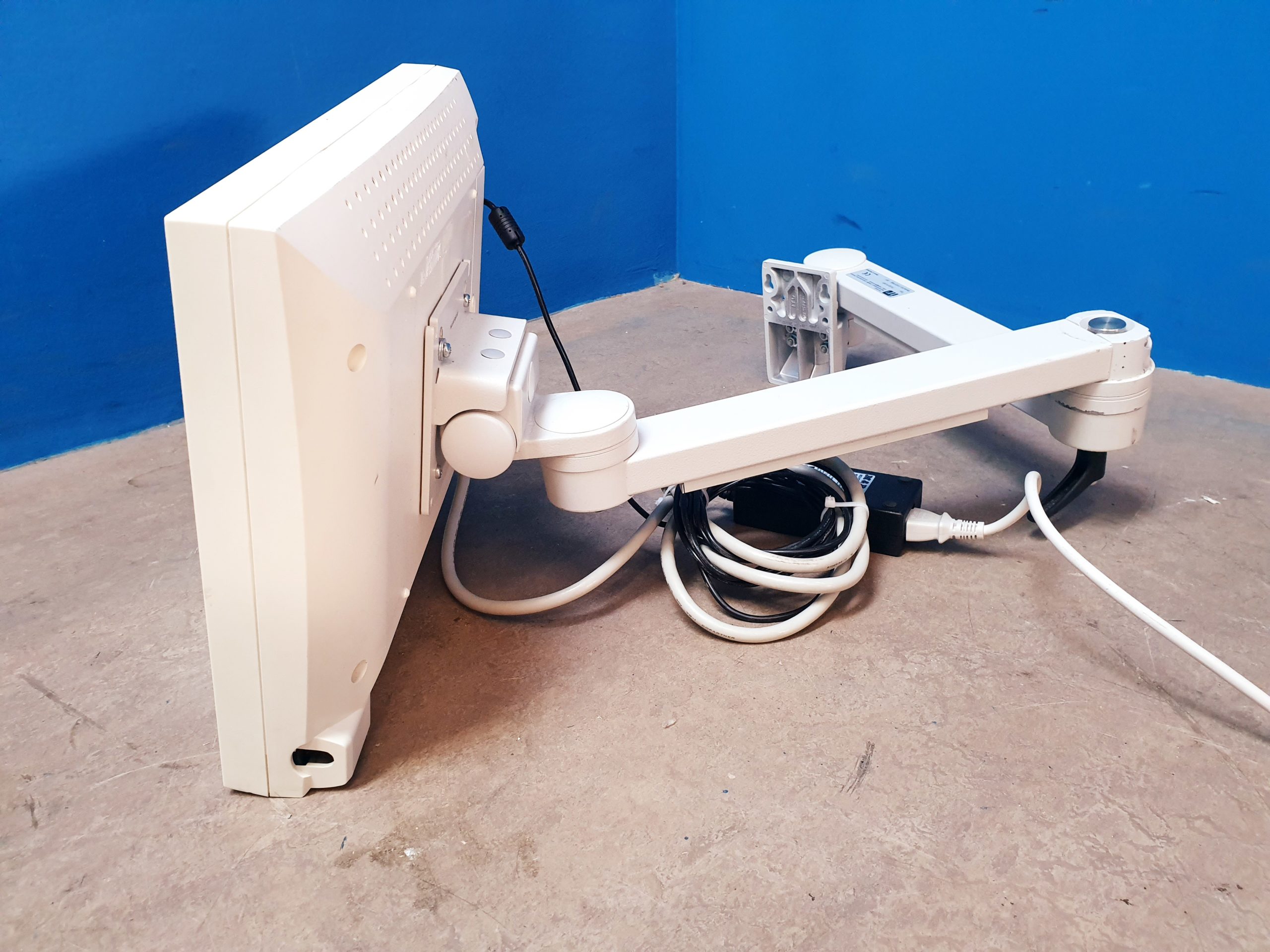 Storz 200903 31 Monitor mit Tragearm – — image 1 of 9