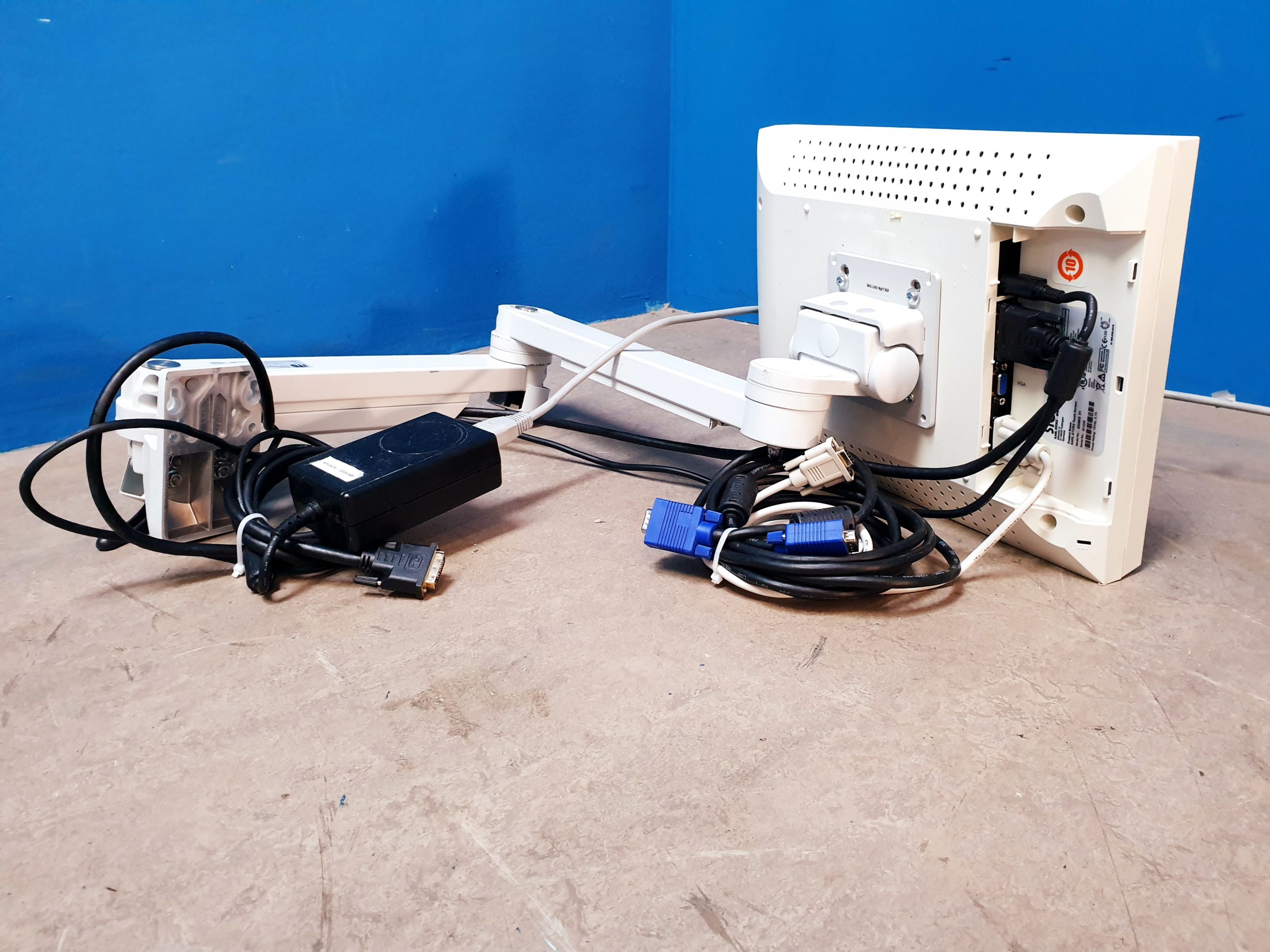 Storz 200903 31 Monitor mit ITD Tragearm – — image 1 of 5