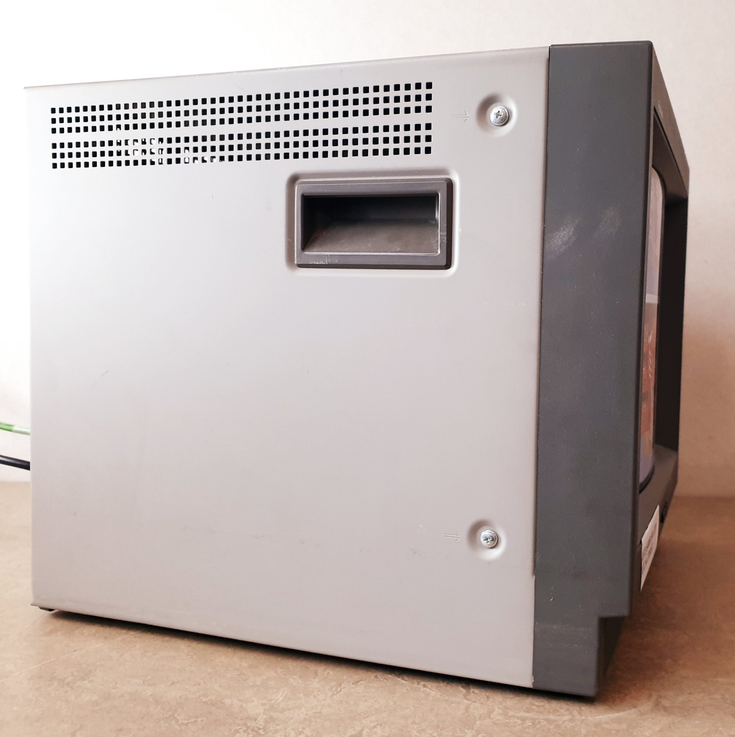 SONY PVM-14N1E Monitor für die Endoskopie — image 1 of 5