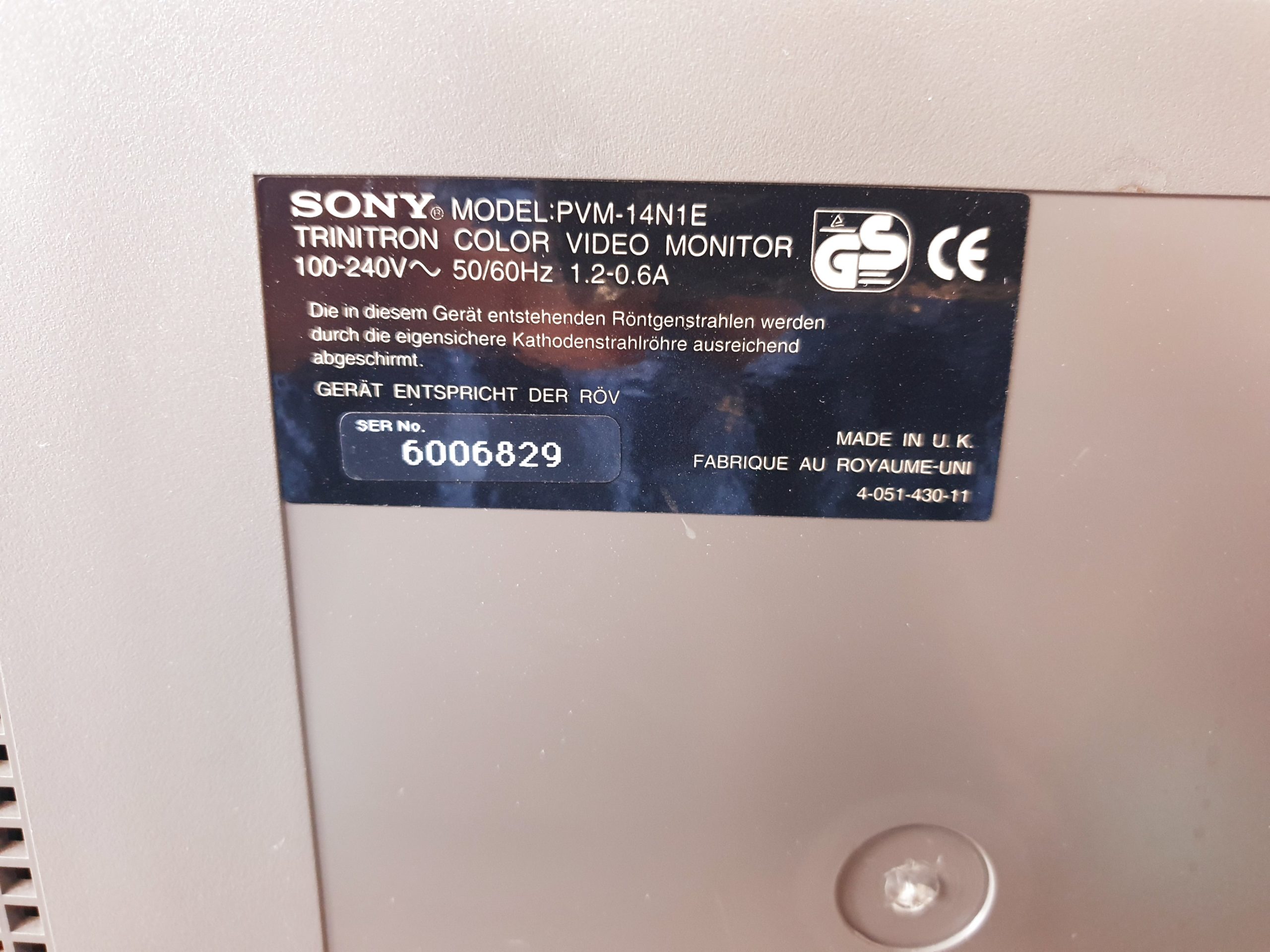 SONY PVM-14N1E Monitor für die Endoskopie thumbnail 5