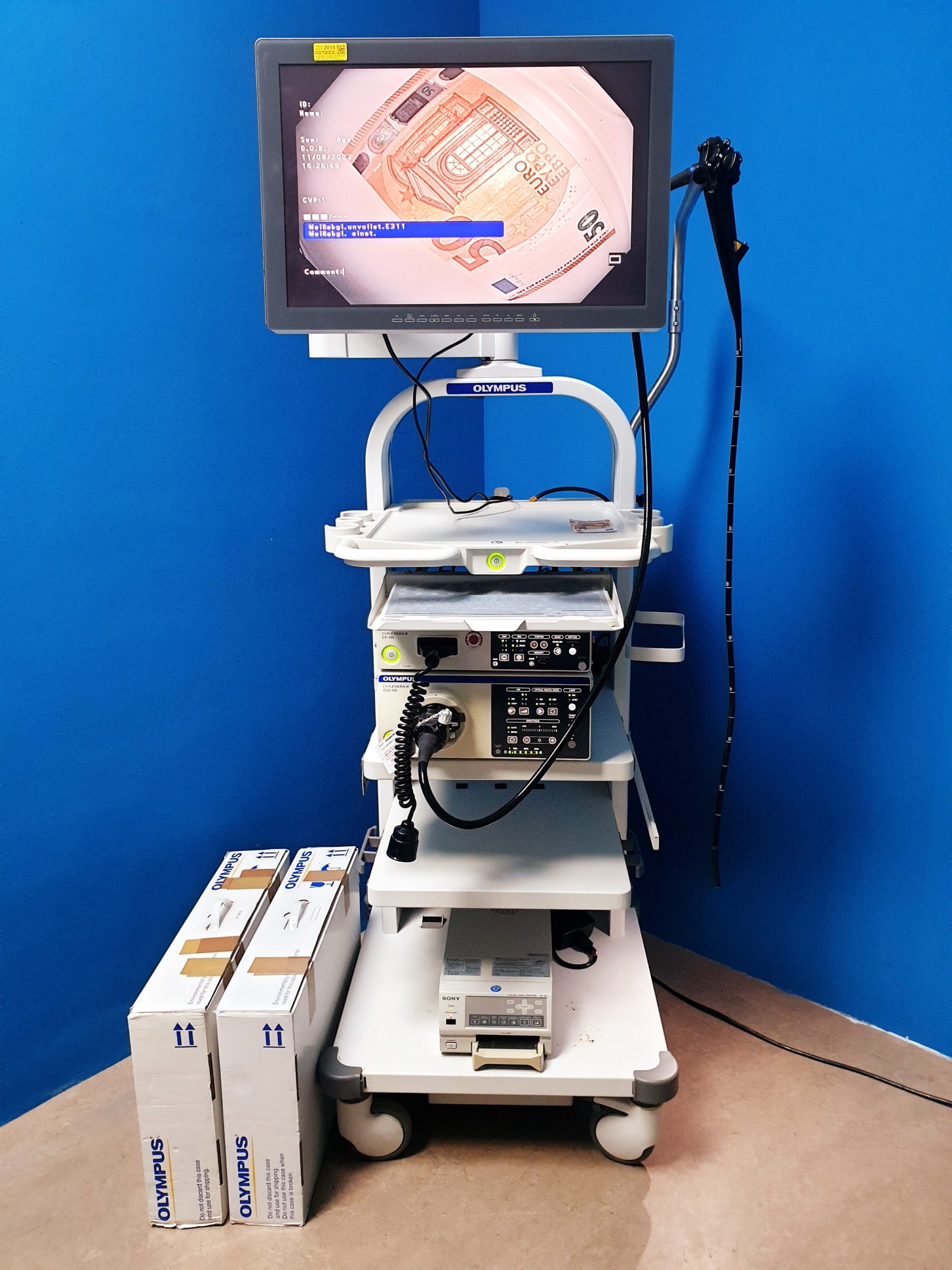 Olympus CV-190 / CLV-190 + CF-HQ190L + GIF-Q190 + MAJ-1430 , … — image 1 of 23