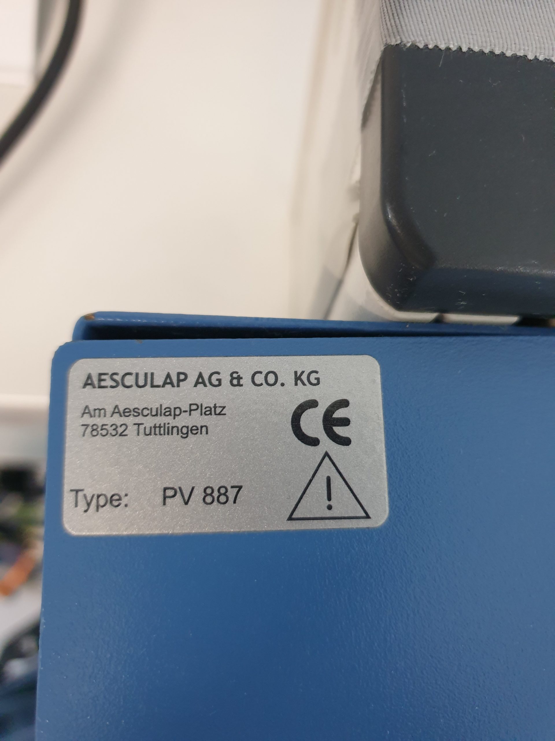 Aesculap PV 881 Gerätewagen mit Trenntrafo, System Monitoring, Schubladen mit V3C-X15-R13A Monitor + Neovo X-19AV LCD Monitor thumbnail 7
