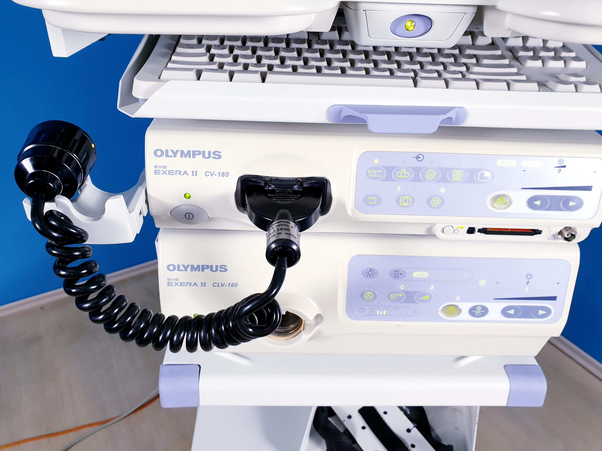 Olympus Evis Exera II CV-180 , CLV-180 + MAJ-1430 + Tastatur+ canvys MD-DFM24 thumbnail 2