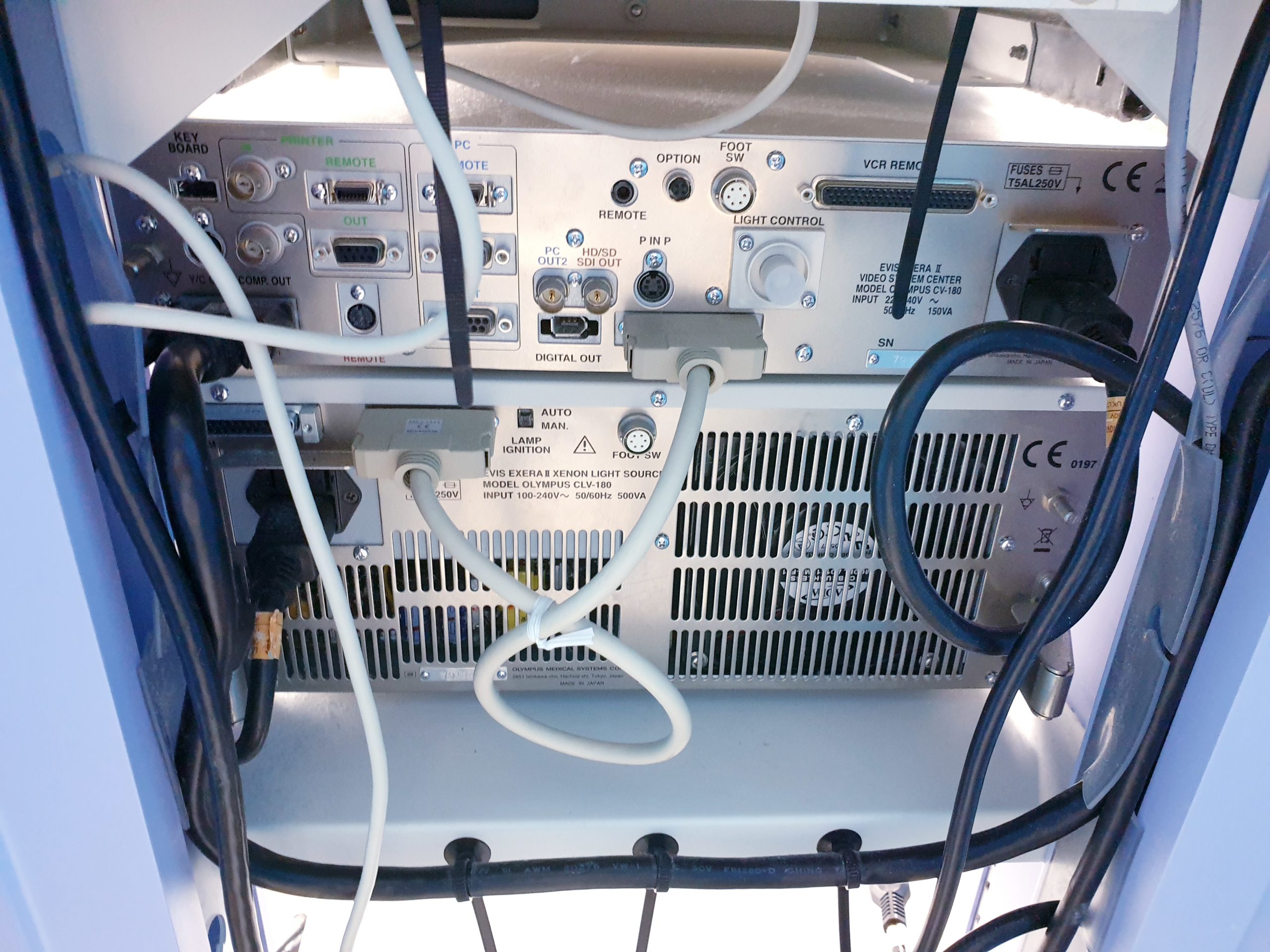 Olympus Evis Exera II CV-180 , CLV-180 + MAJ-1430 + Tastatur+ canvys MD-DFM24 thumbnail 4