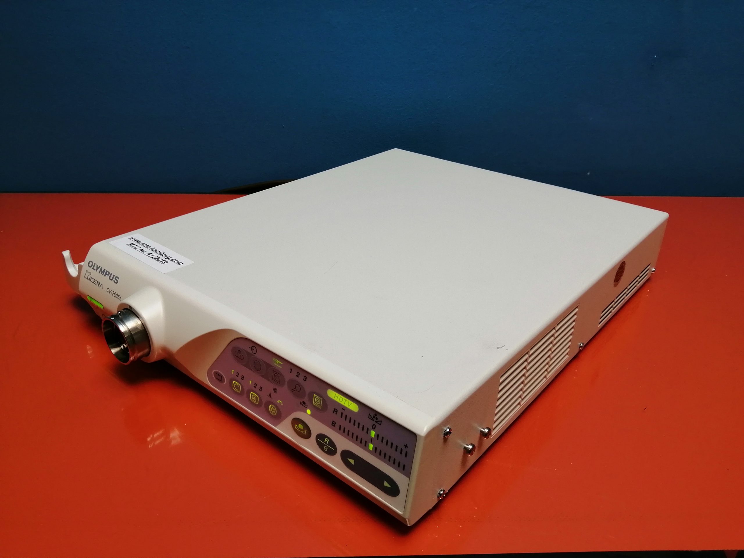 Olympus Evis Lucera // CV-260SL // CV 260SL Prozessor // Video Prozessor — image 1 of 3