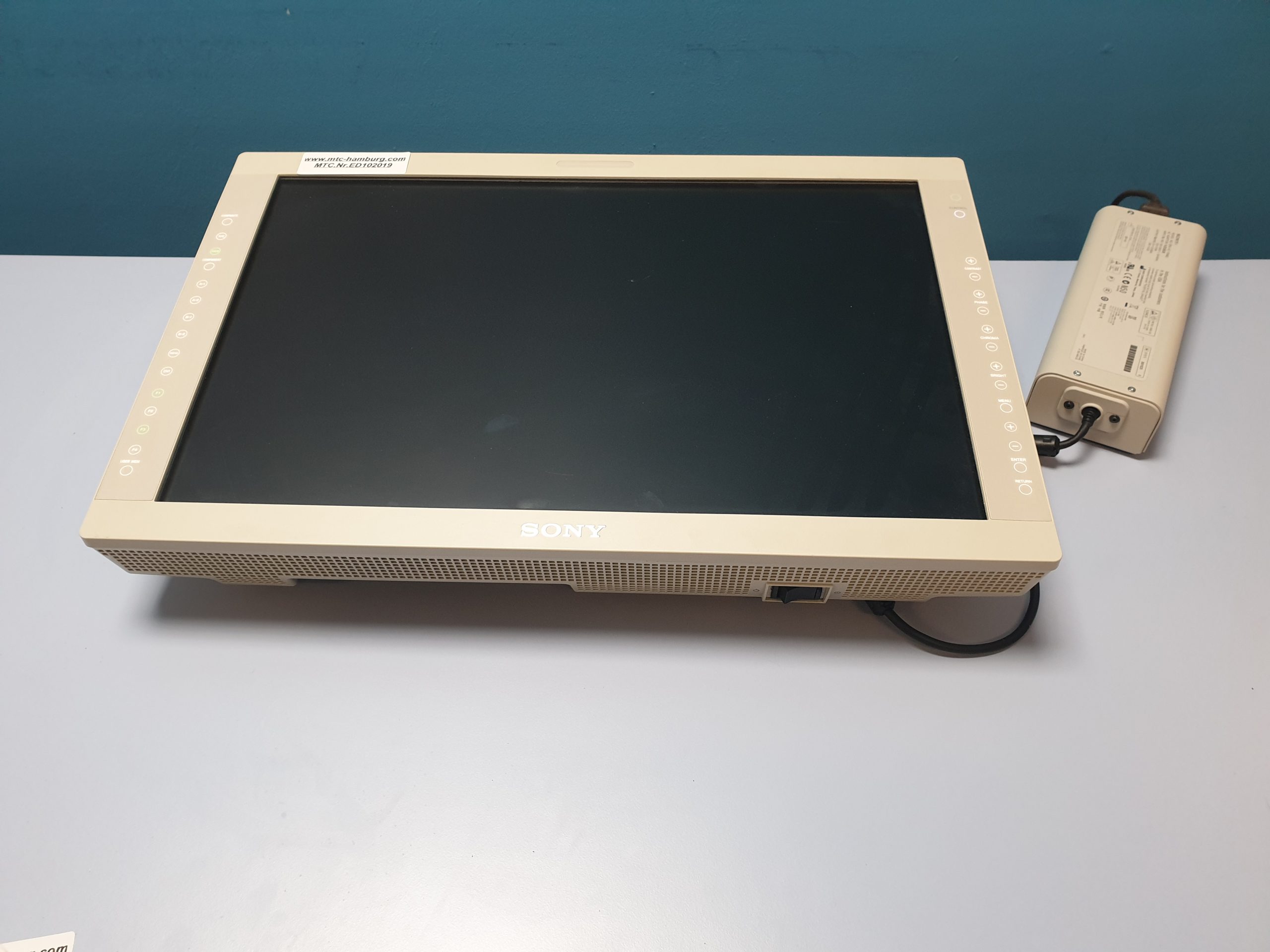 Sony LMD-2451MD 24″ LCD Monitor mit Netzteil thumbnail 2