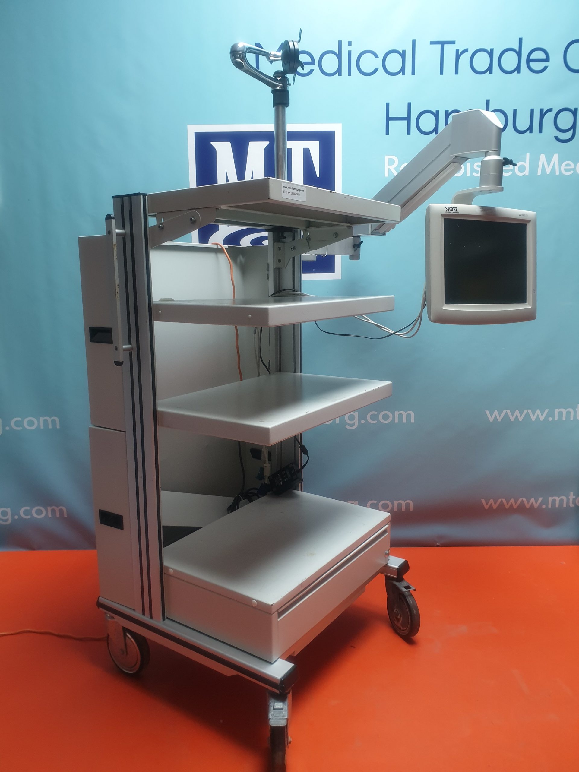 Karl Storz Gerätewagen mit 200902 3 Monitor ,… Rollbar thumbnail 2