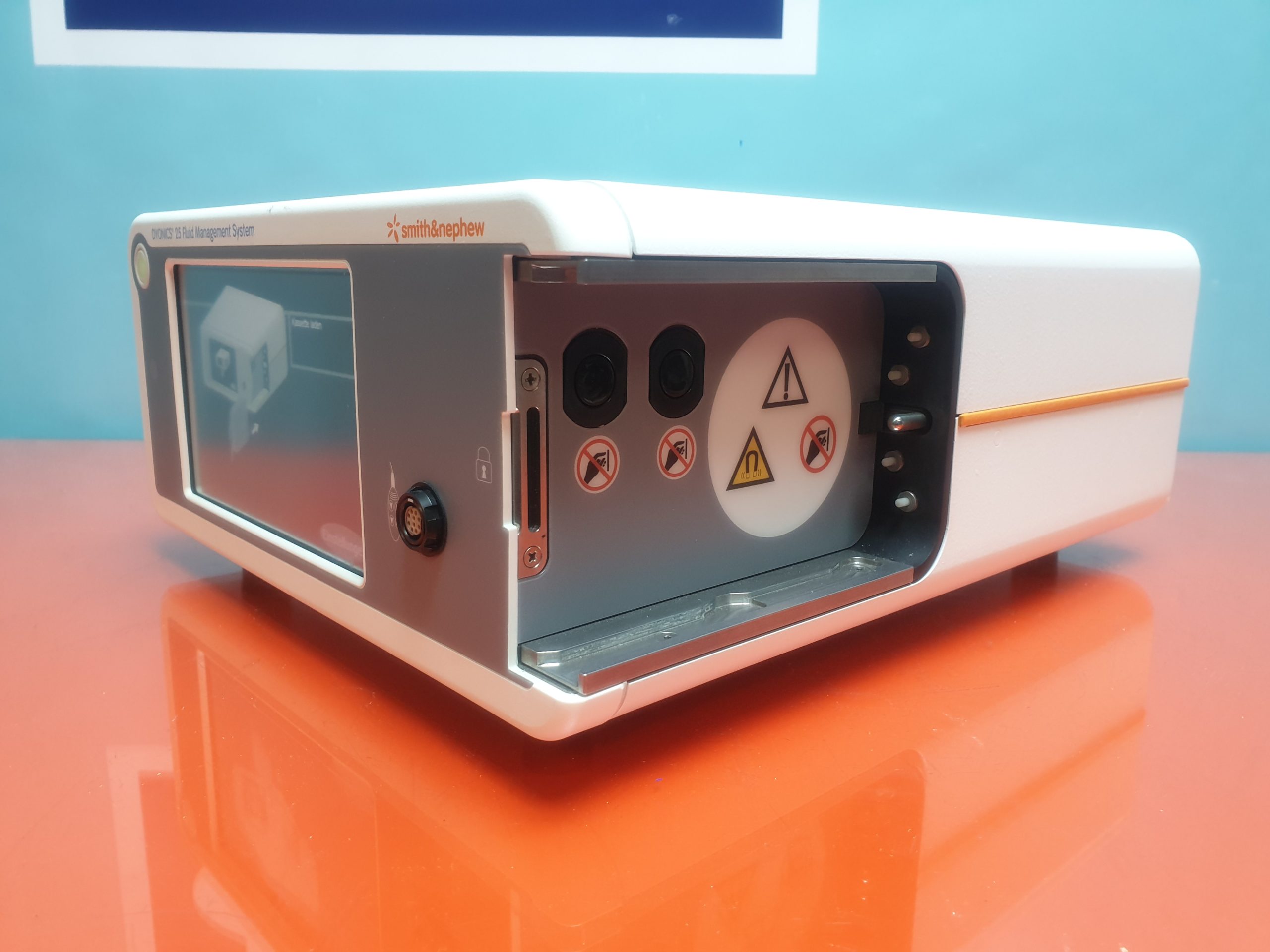Smith & Nephew DYONICS 25 Fluid Management System thumbnail 3