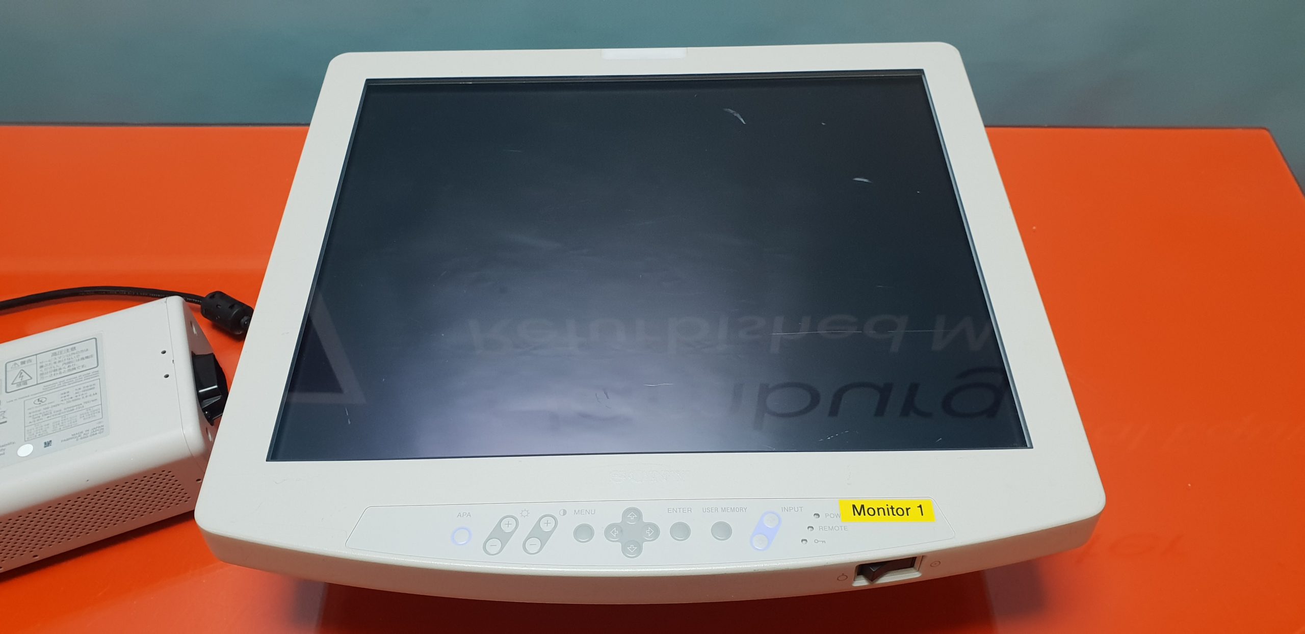 Sony LMD-1950MD Surgical LCD Monitor mit Netzteil thumbnail 2