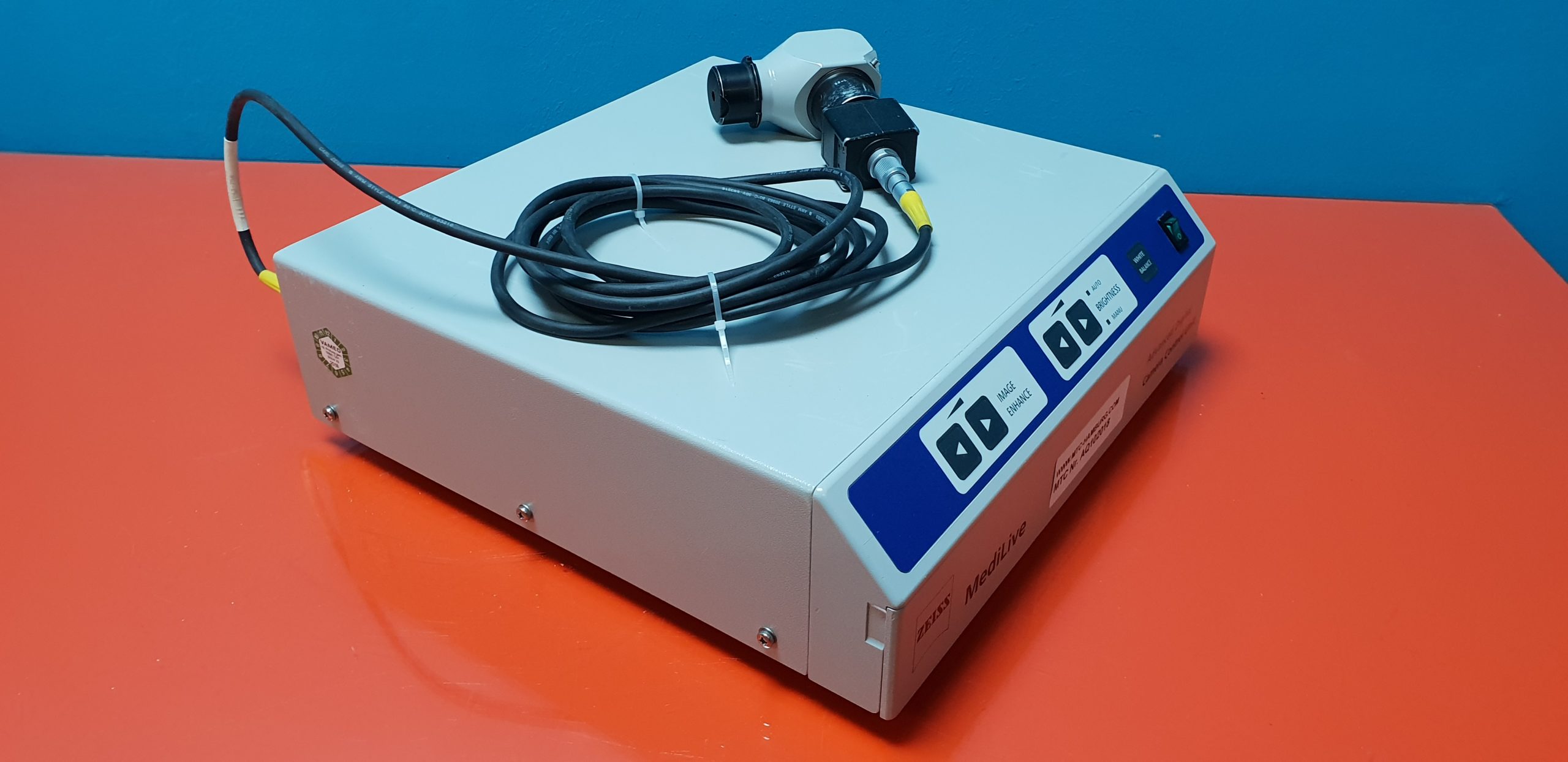 Zeiss MediLive 3 CCD MONO Camera Control mit Carl Zeiss Kamera — image 1 of 6