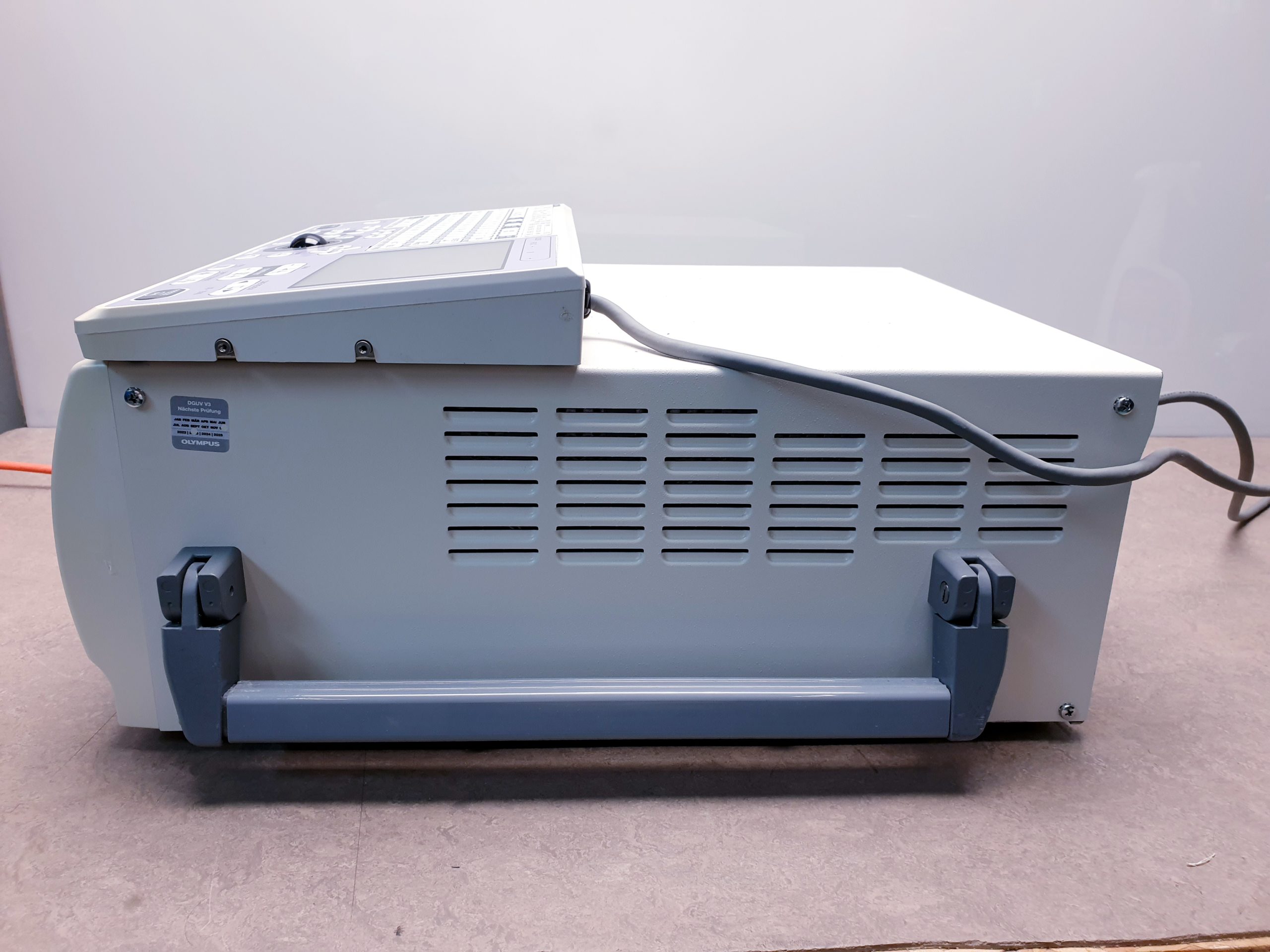 Olympus EU-ME1 Endoscopy Ultrasound Processor mit Tastatur — image 1 of 5