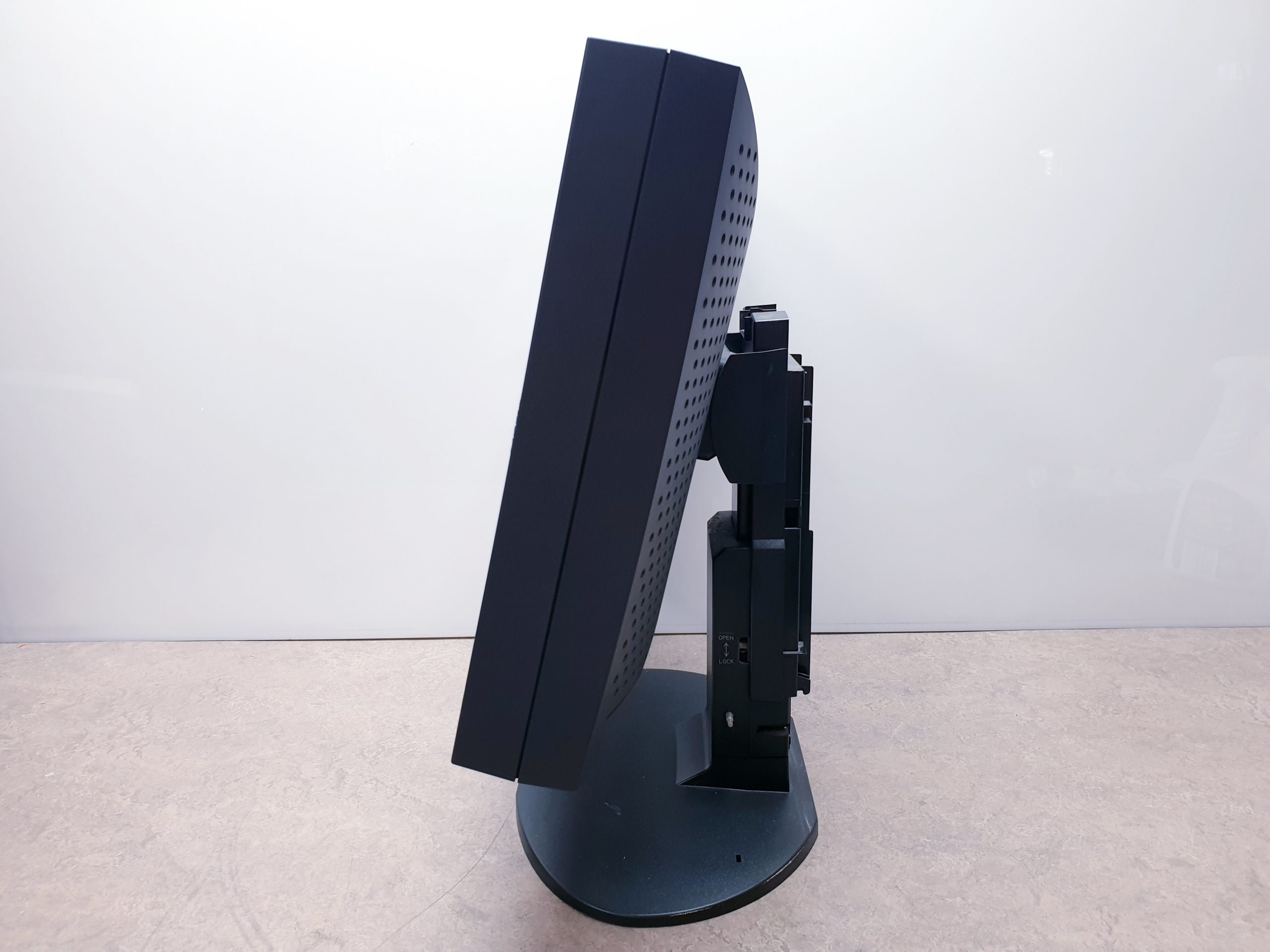 Totoku Monochrome LCD monitor ME 355i2 thumbnail 3
