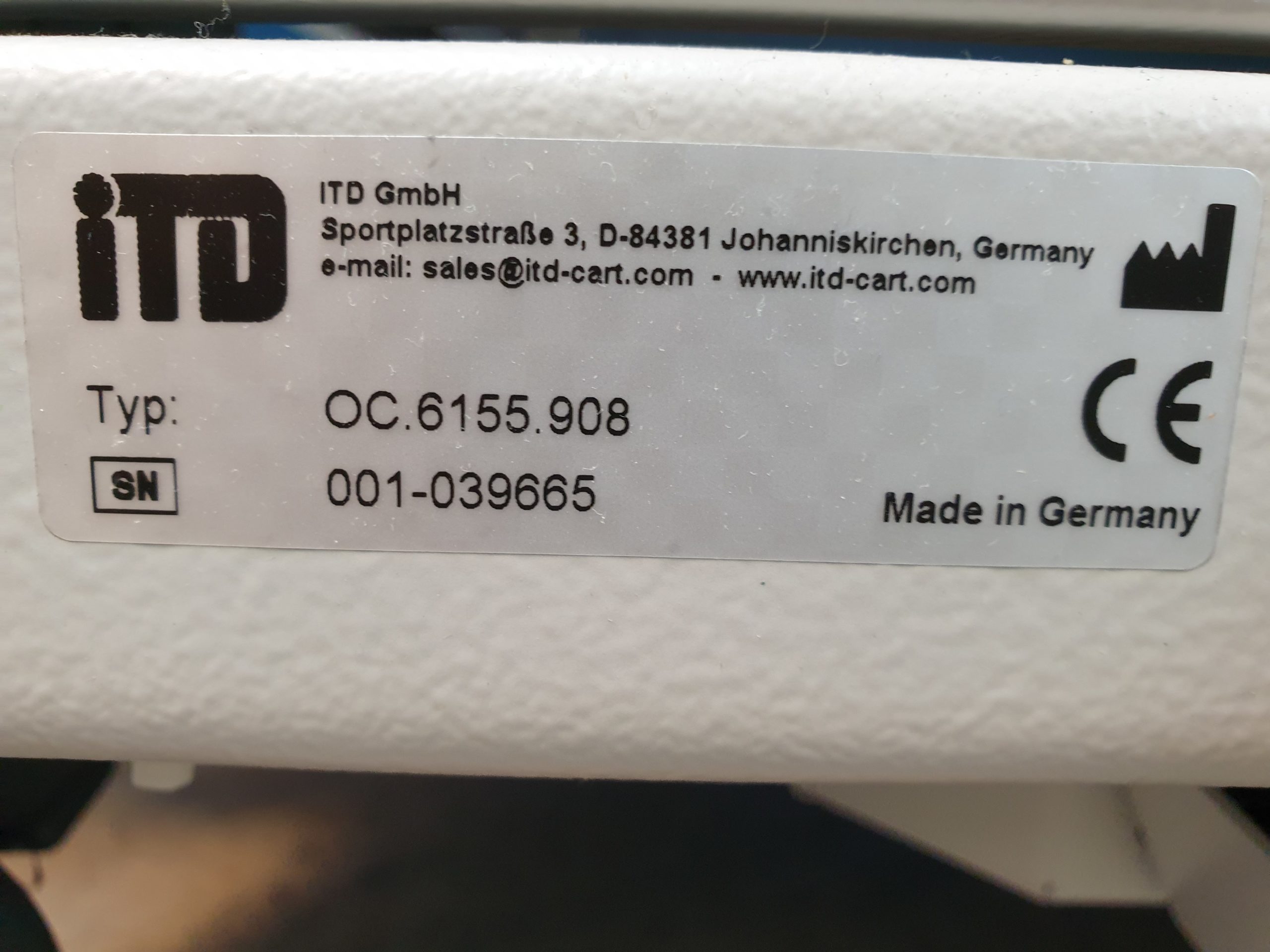 ITD Gerätewagen – Rollbar für die Endoskopie mit Trenntrafo thumbnail 9