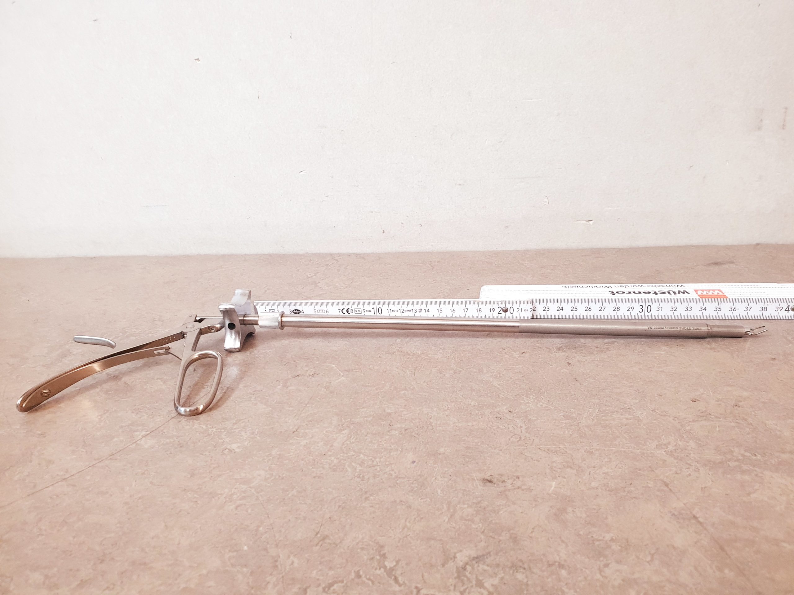 Karl Storz 26060 GA Medium Clip Applier Endoscopic Stainless Metal Equipment thumbnail 3