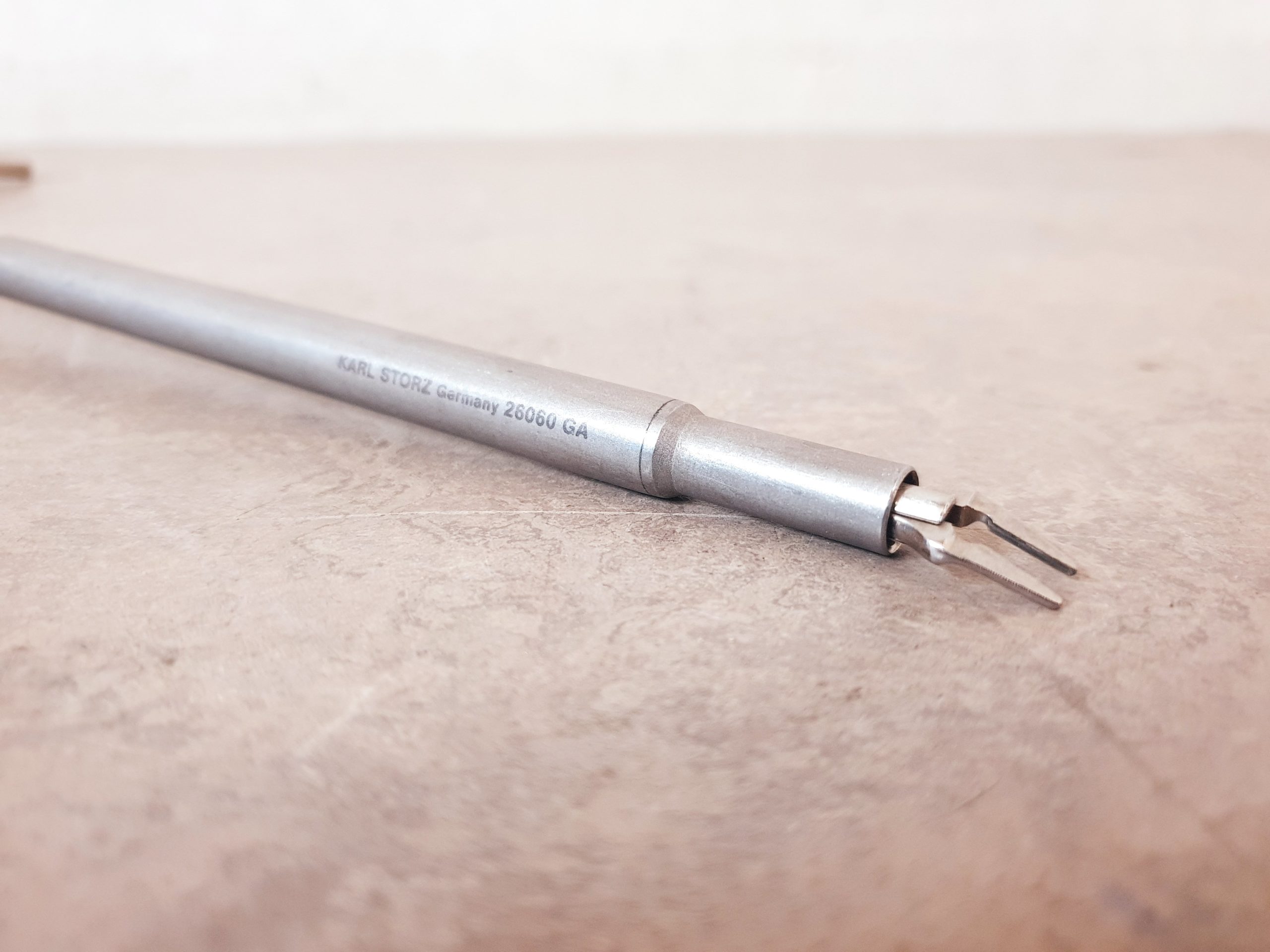 Karl Storz 26060 GA Medium Clip Applier Endoscopic Stainless Metal Equipment thumbnail 6