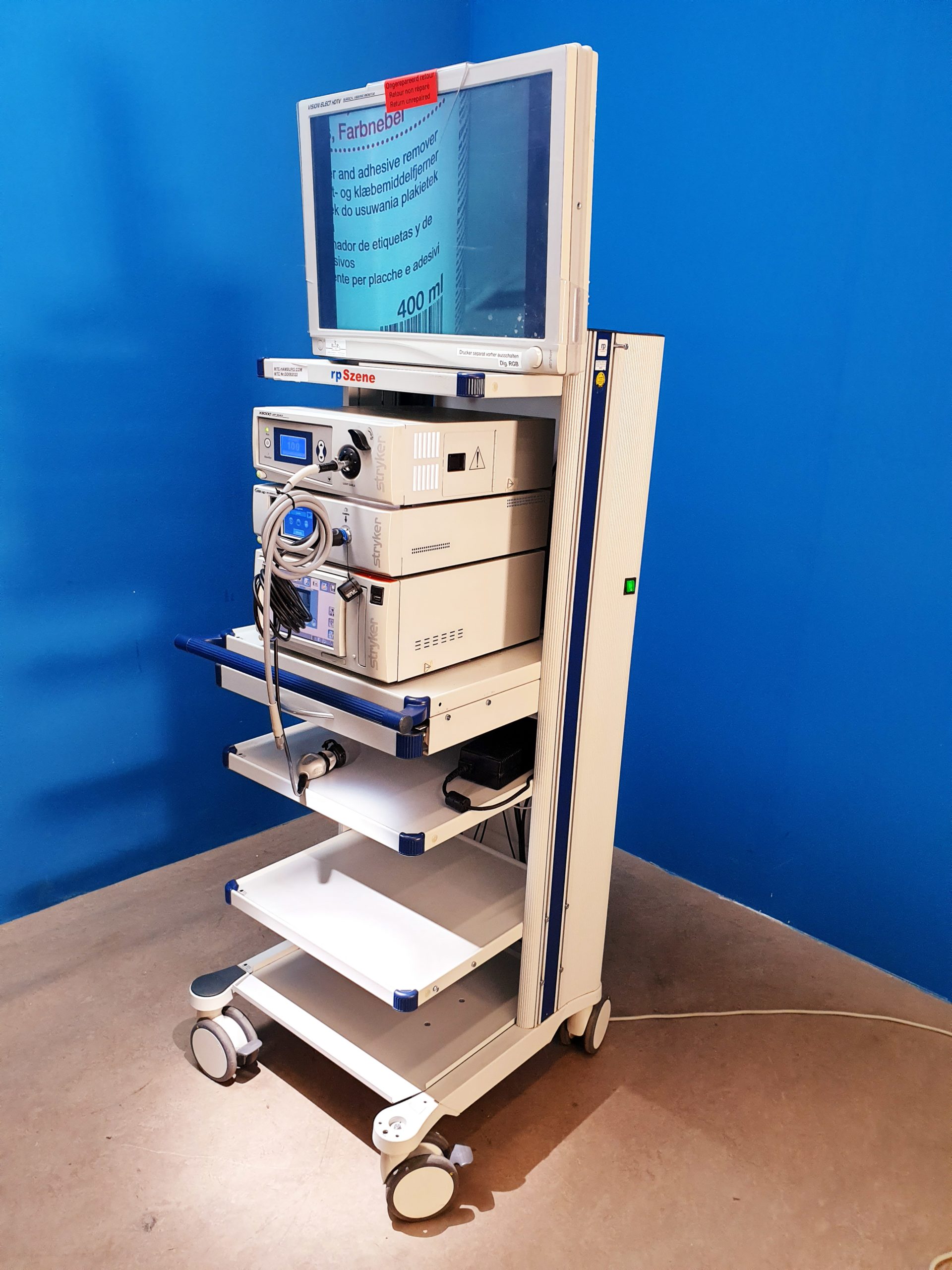 Stryker 1288 HD + 1288 HD Kamerakopf + SDC ULTRA HD I+ X8000 LIGHT SOURCE — image 1 of 21
