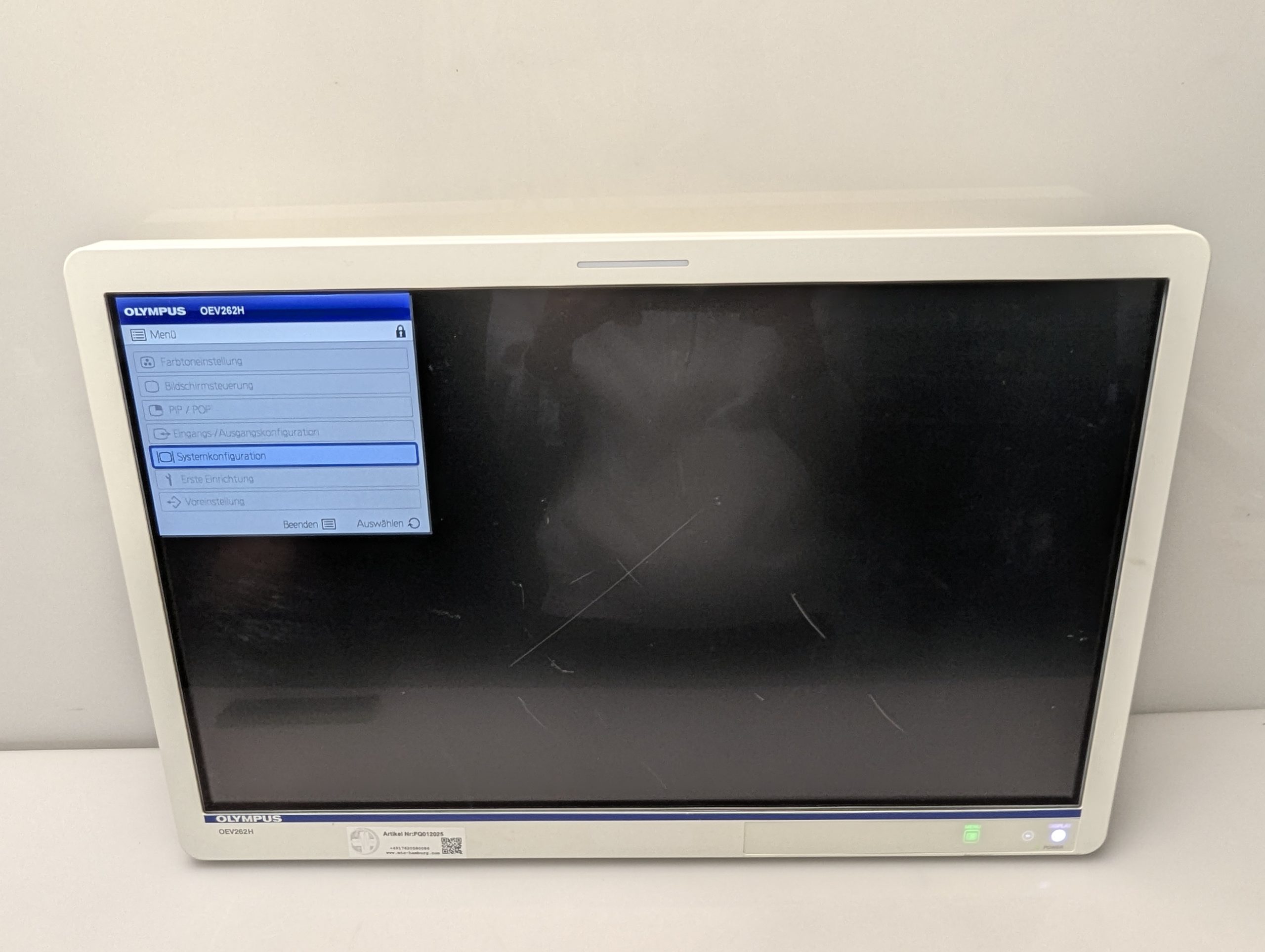 Olympus OEV262H 26 HD LCD Endoskopie Monitor — image 1 of 15